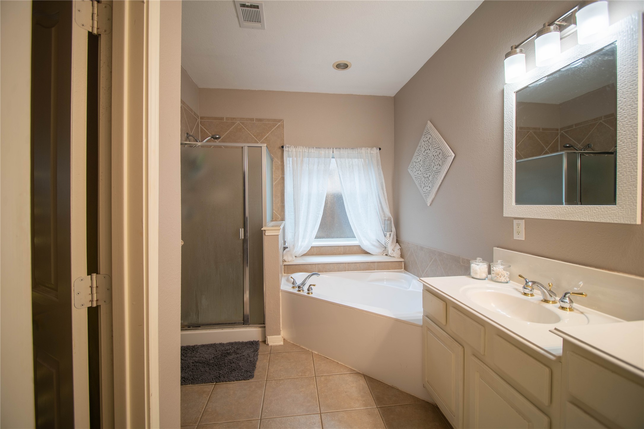 1580 Bonham Parkway Lantana TX 76226