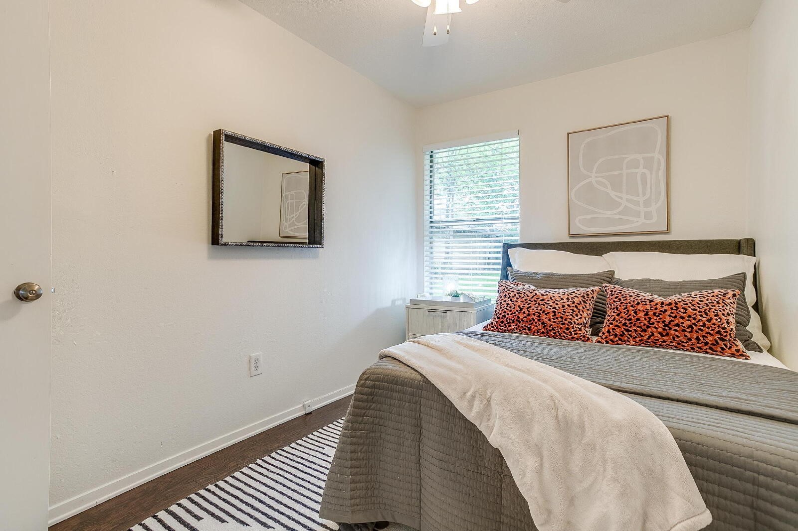 2215 5th Avenue Fort Worth TX 76110