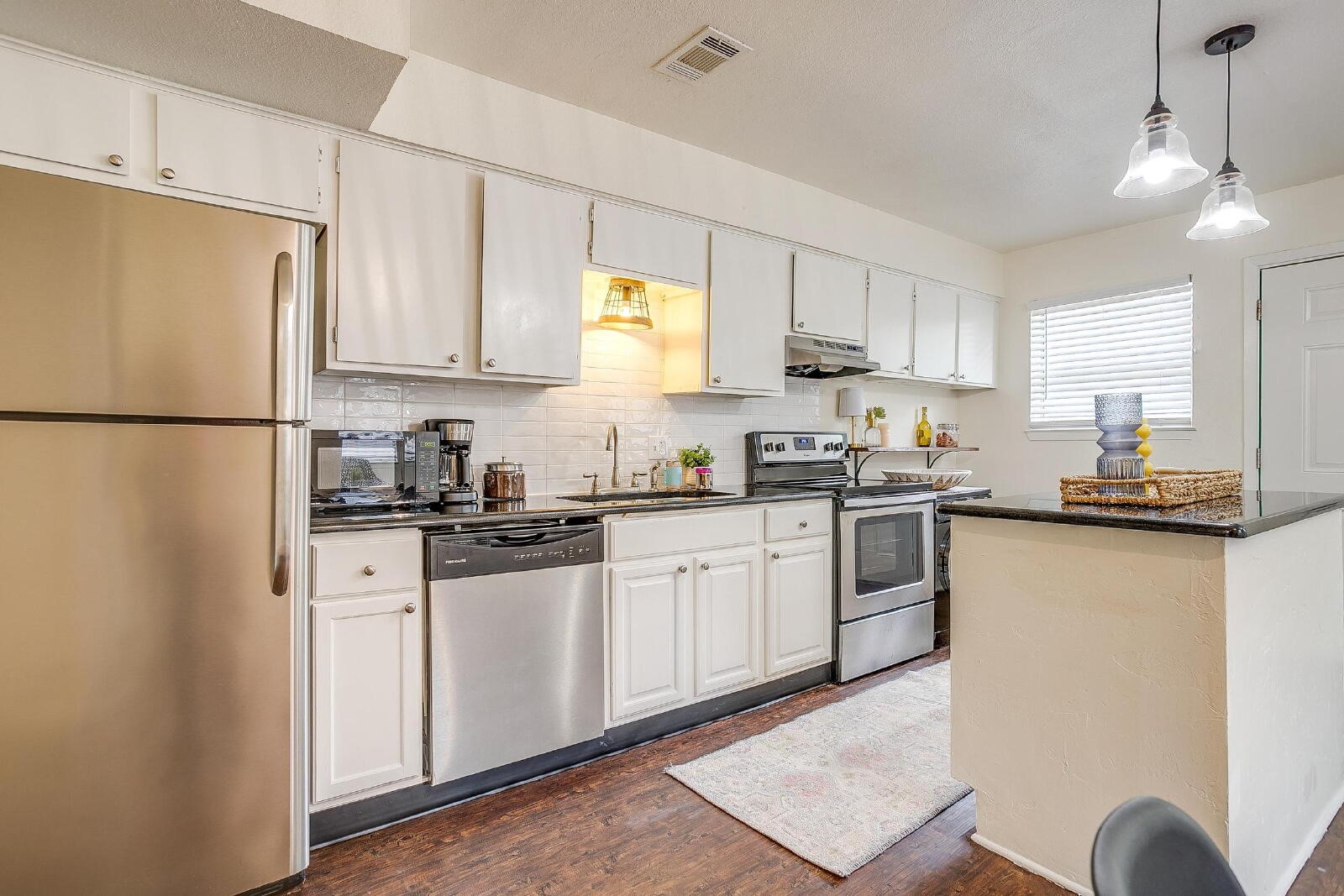 2215 5th Avenue Fort Worth TX 76110