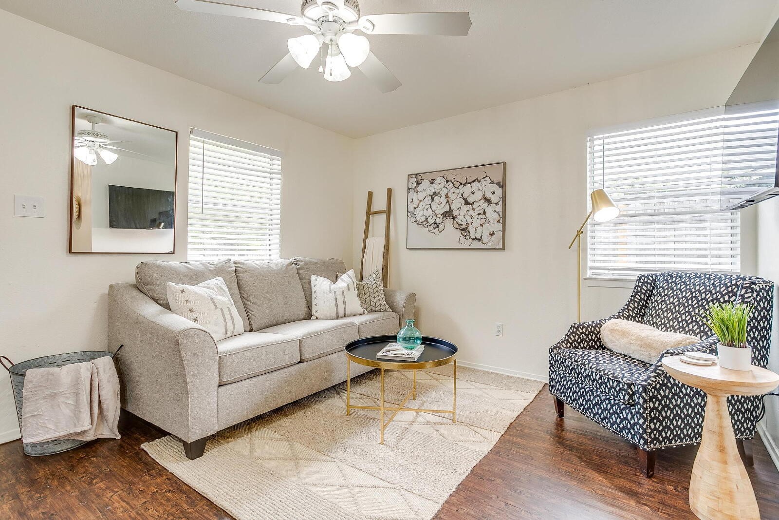 2215 5th Avenue Fort Worth TX 76110
