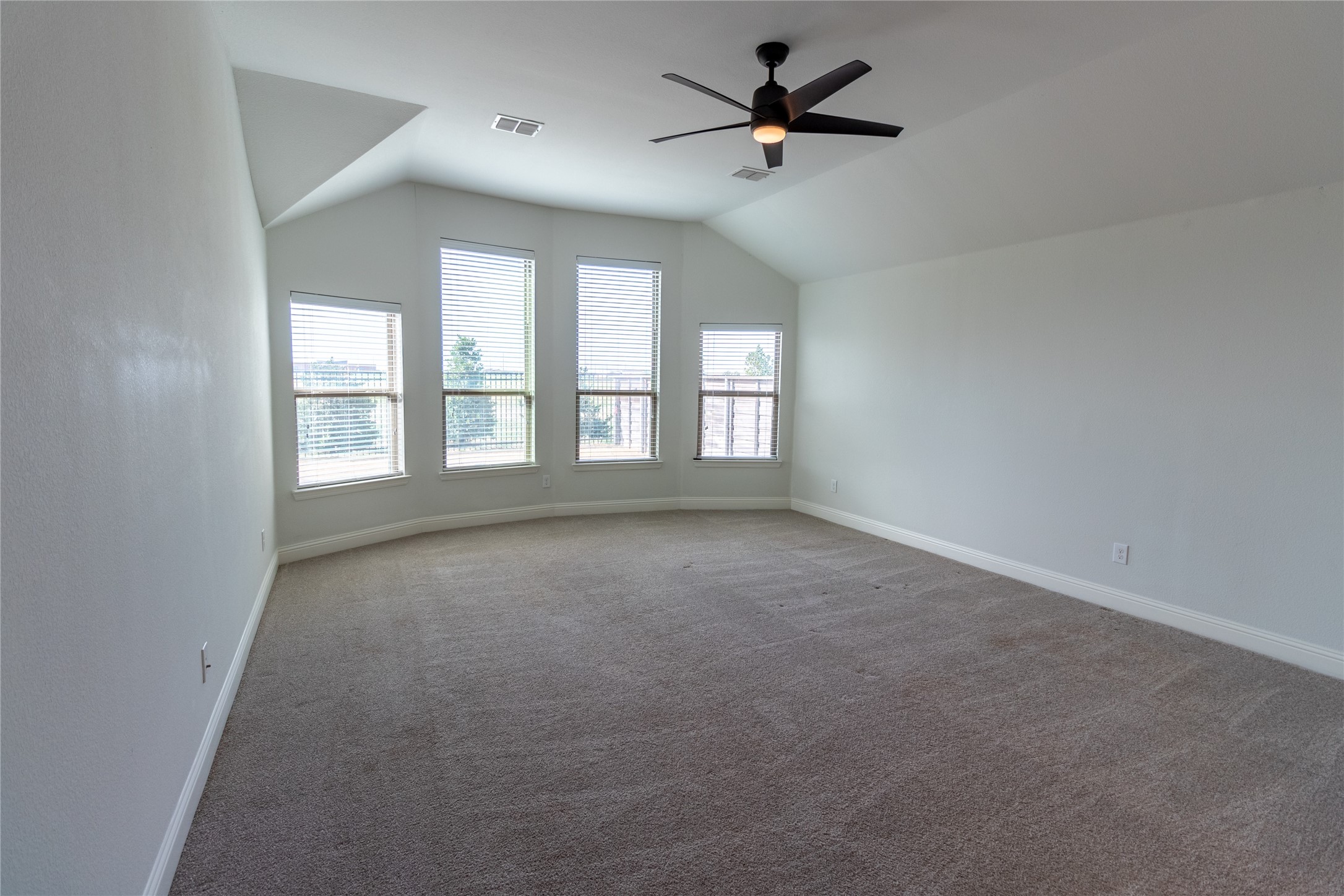 720 Field Crossing Little Elm TX 76227