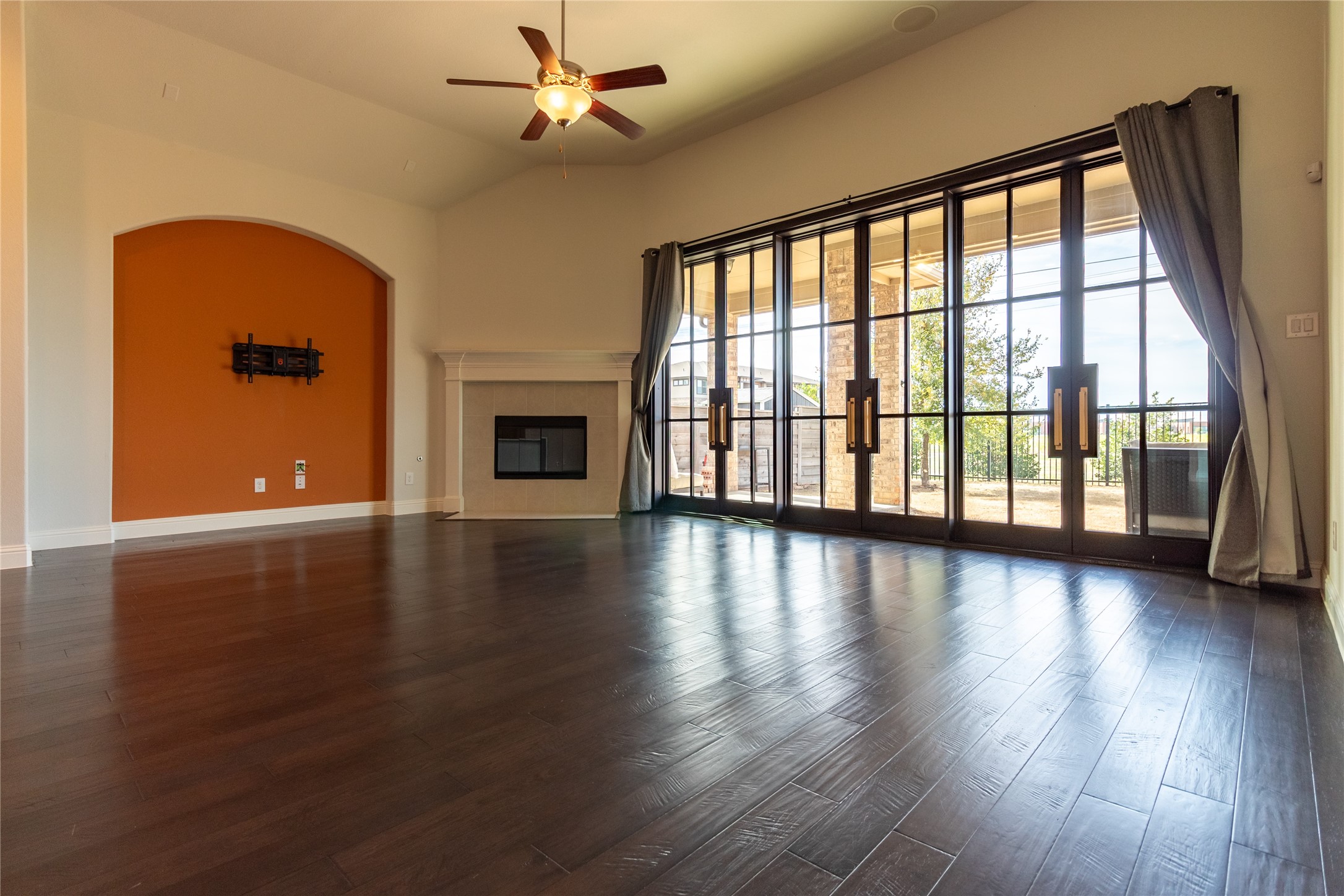 720 Field Crossing Little Elm TX 76227
