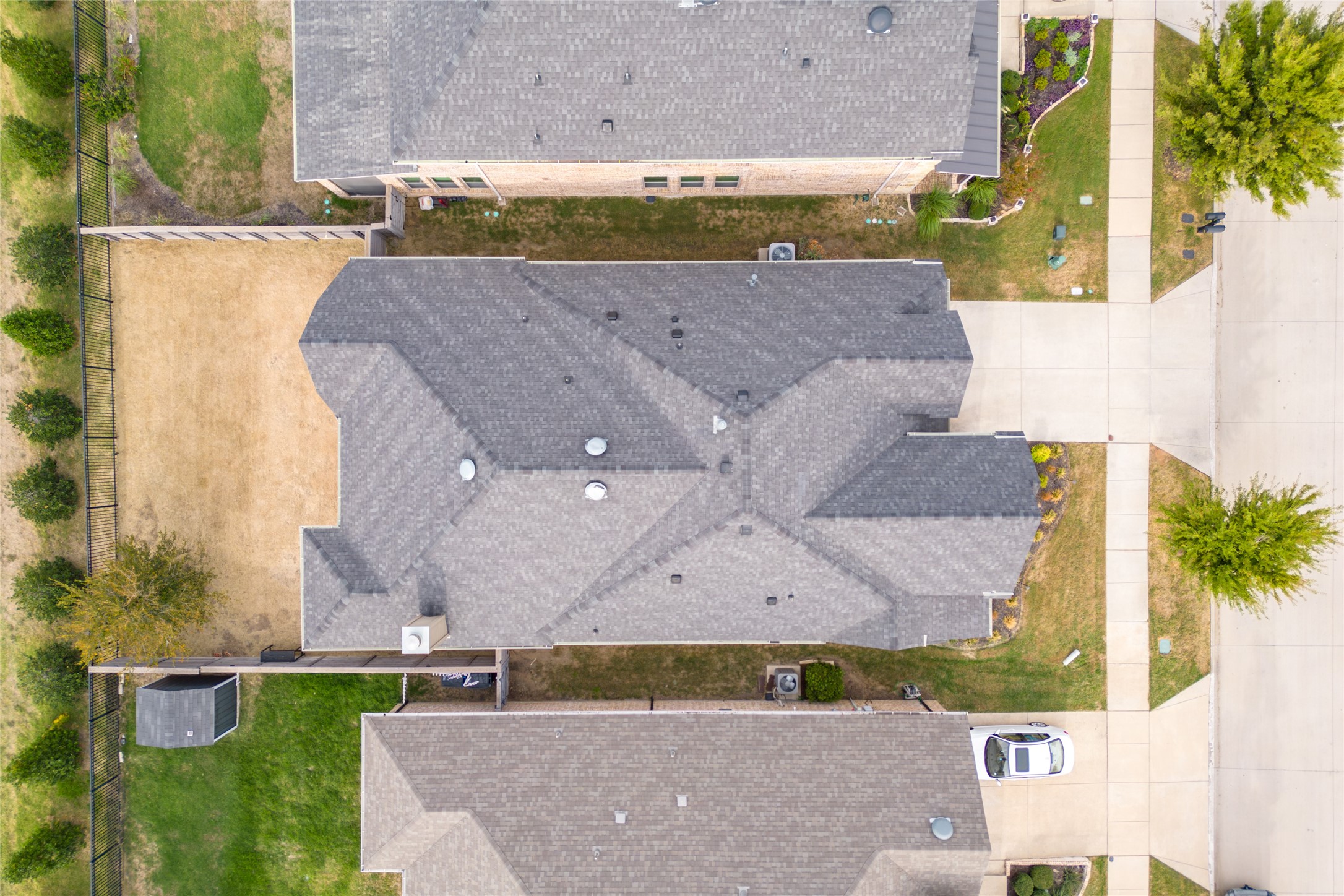 720 Field Crossing Little Elm TX 76227