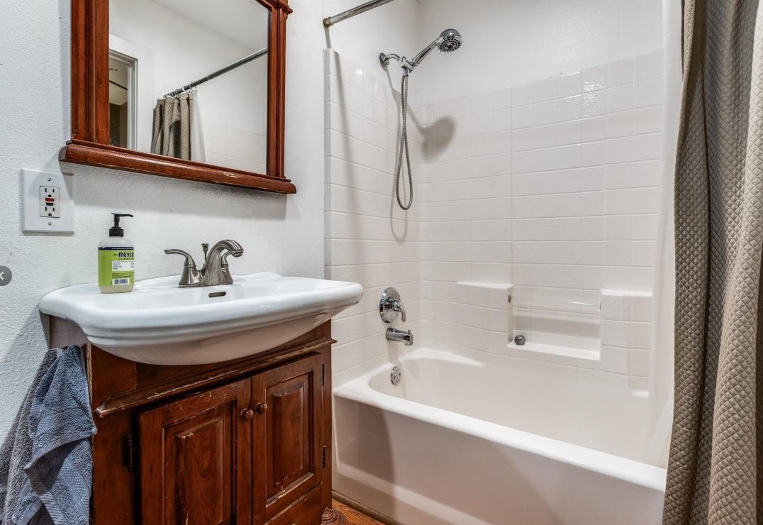 9235 E Lake Highlands Drive Dallas TX 75218