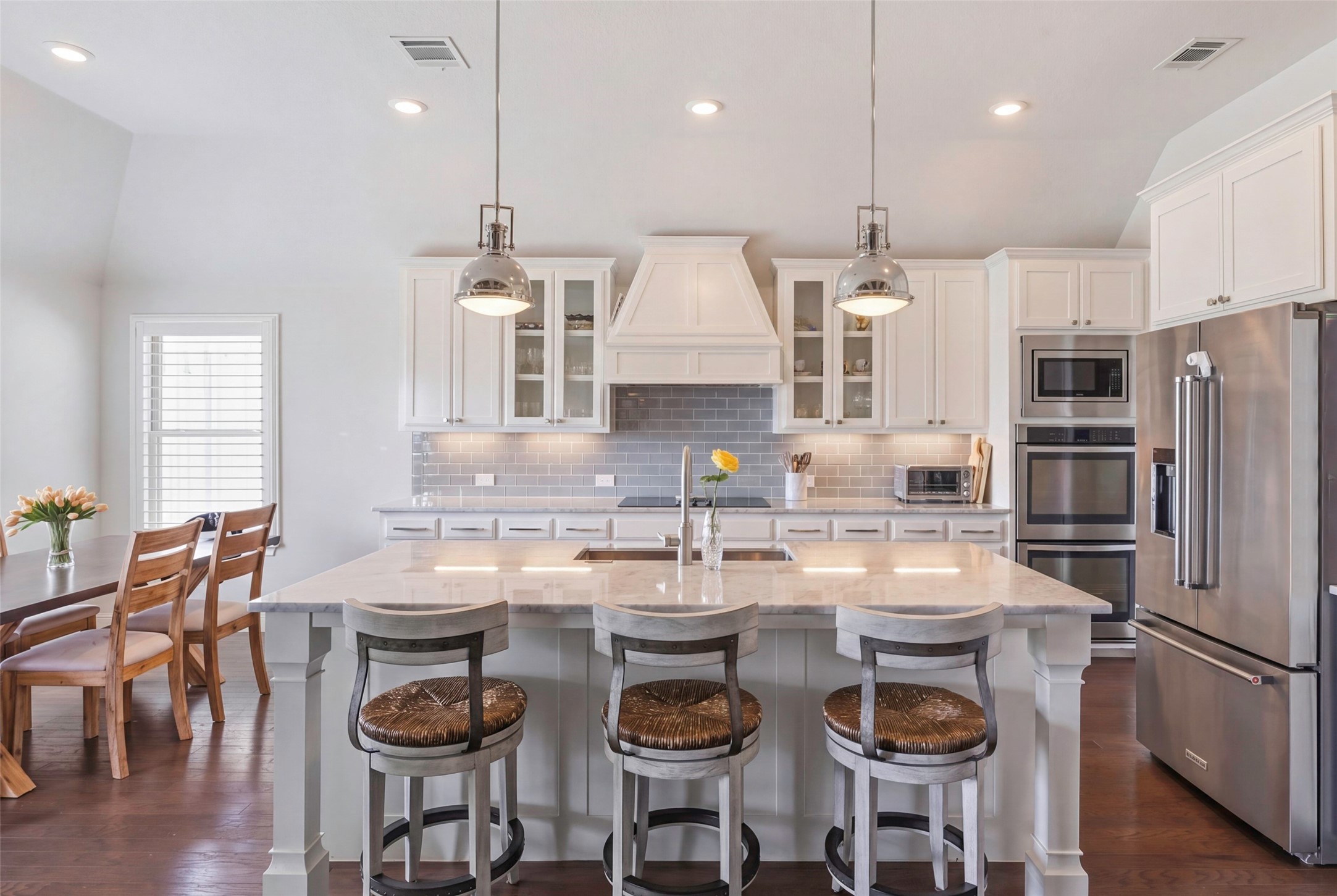 536 Inwood Street Benbrook TX 76126