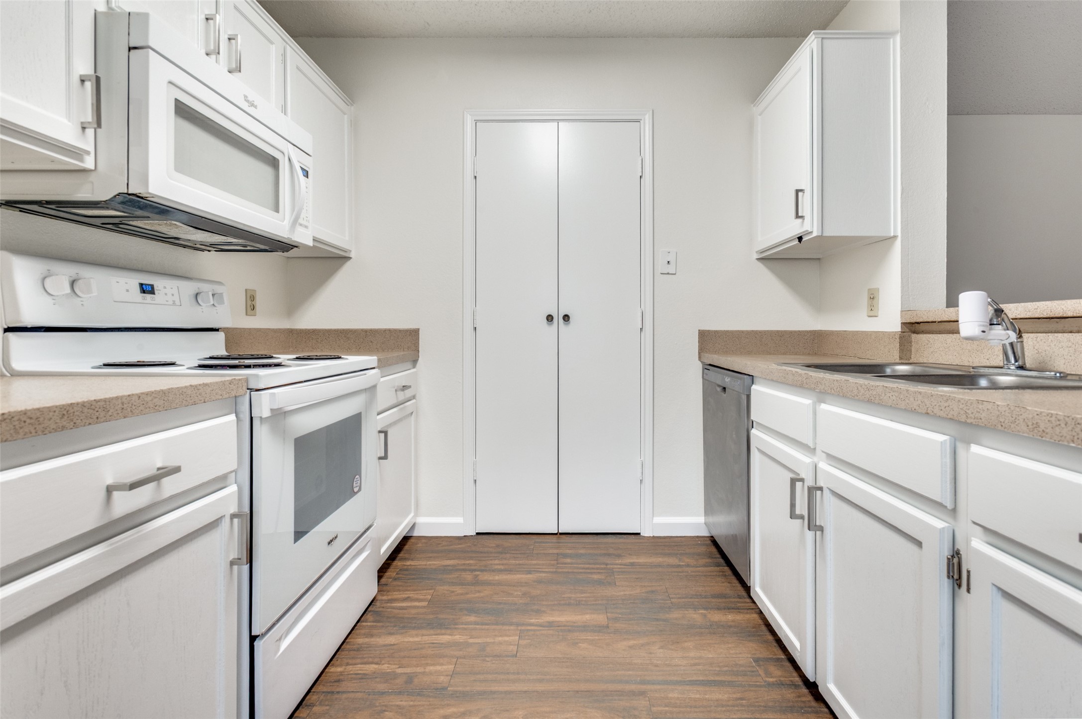 232 S Pipeline Road W Euless TX 76040
