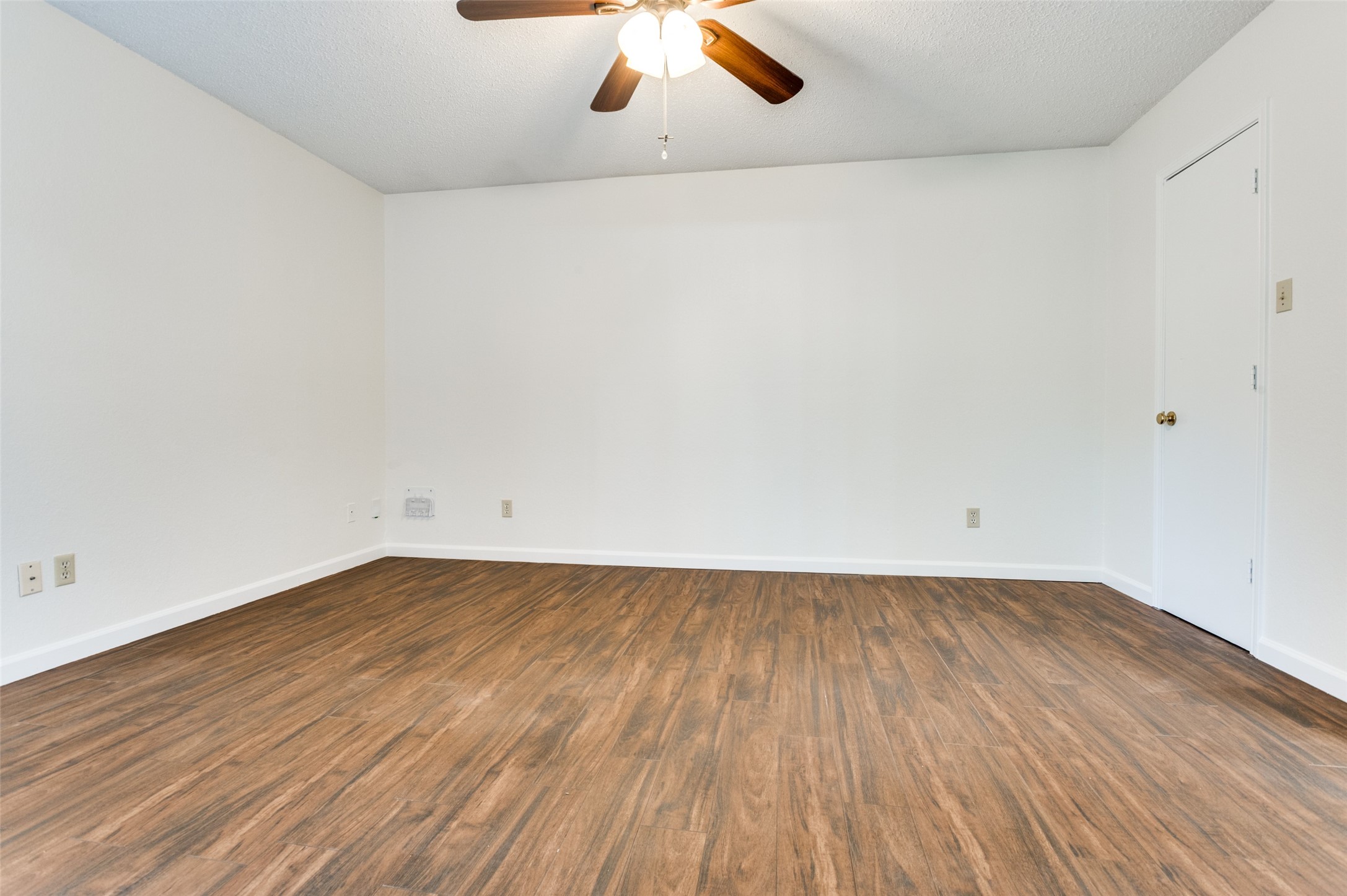 232 S Pipeline Road W Euless TX 76040
