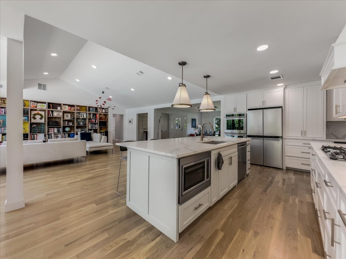 7049 Gateridge Drive Dallas TX 75254