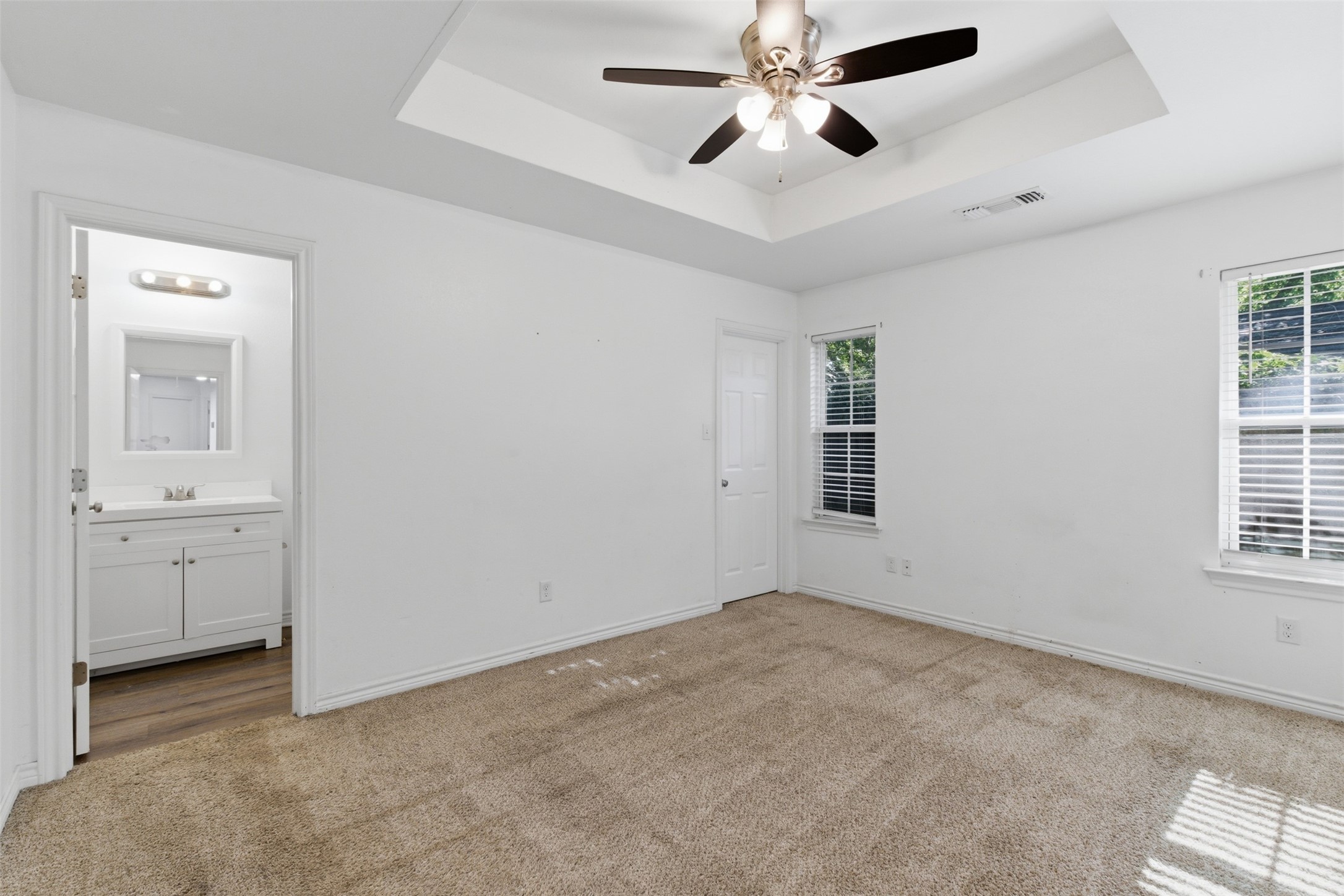 521 E Sears Street Denison TX 75021
