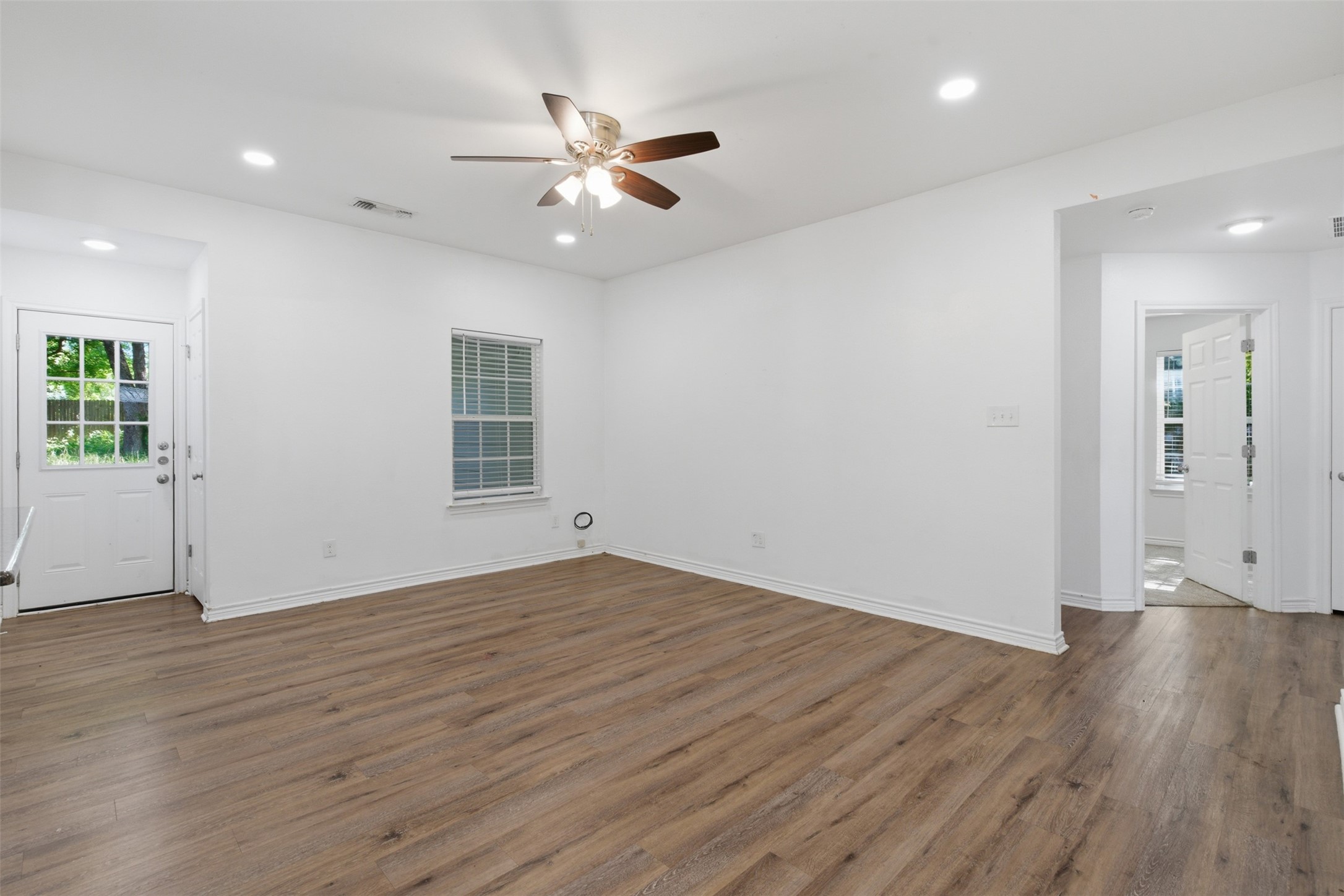 521 E Sears Street Denison TX 75021