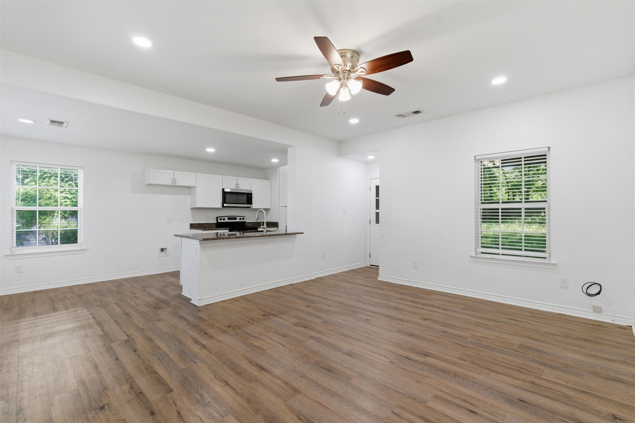 521 E Sears Street Denison TX 75021