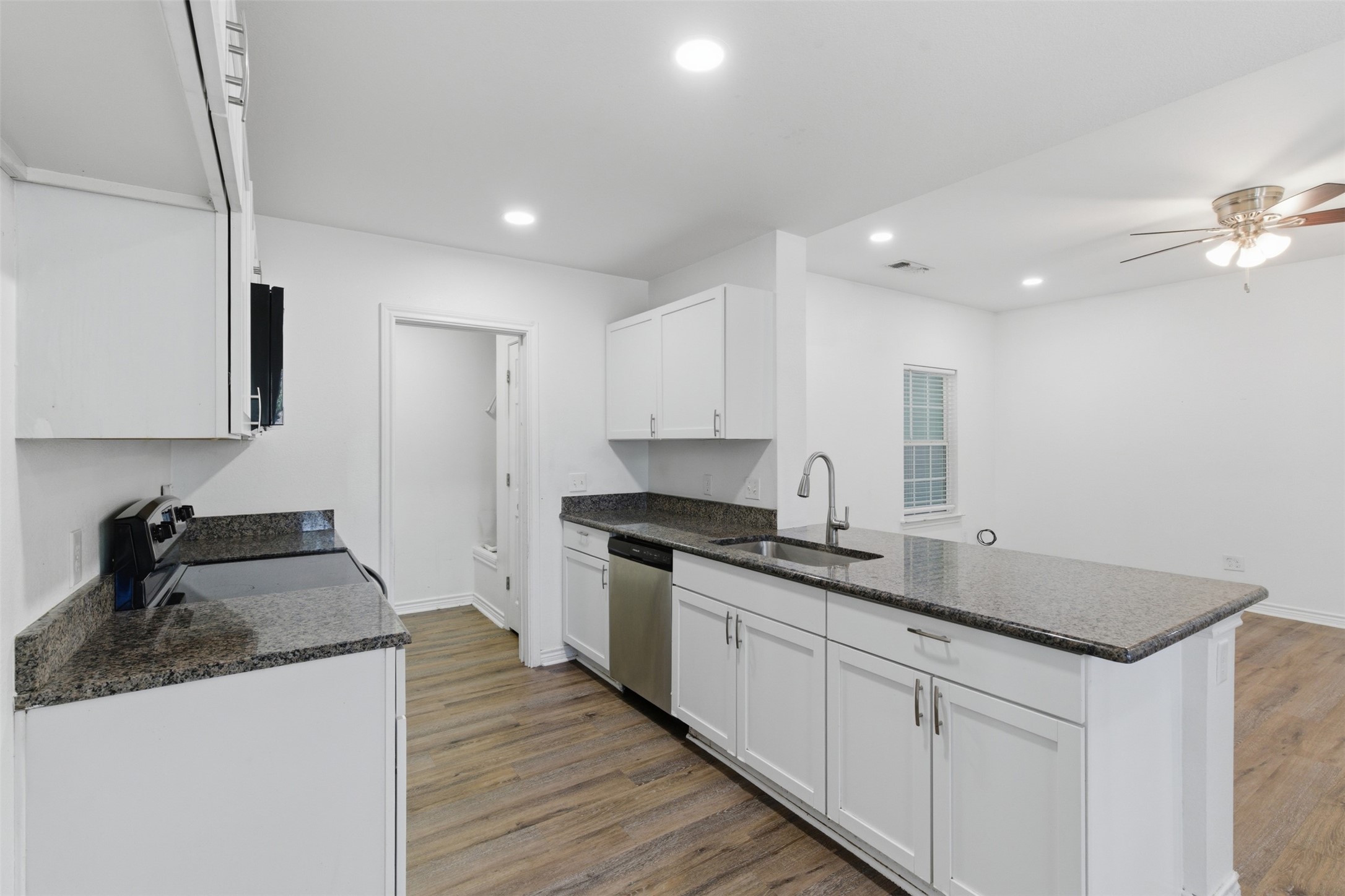 521 E Sears Street Denison TX 75021
