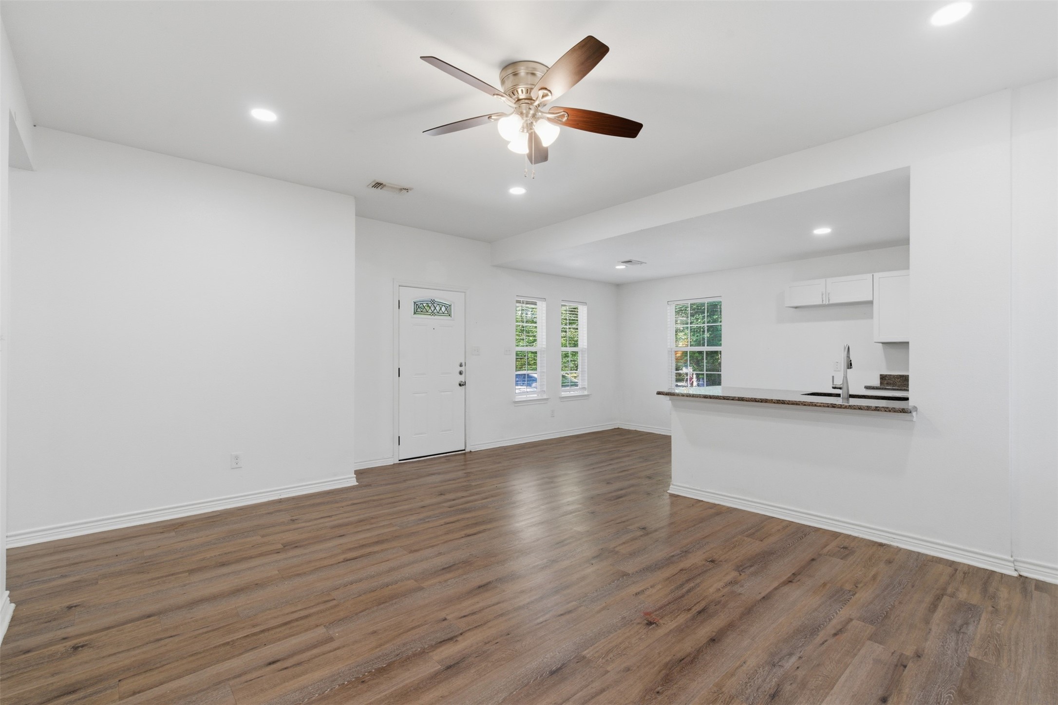 521 E Sears Street Denison TX 75021