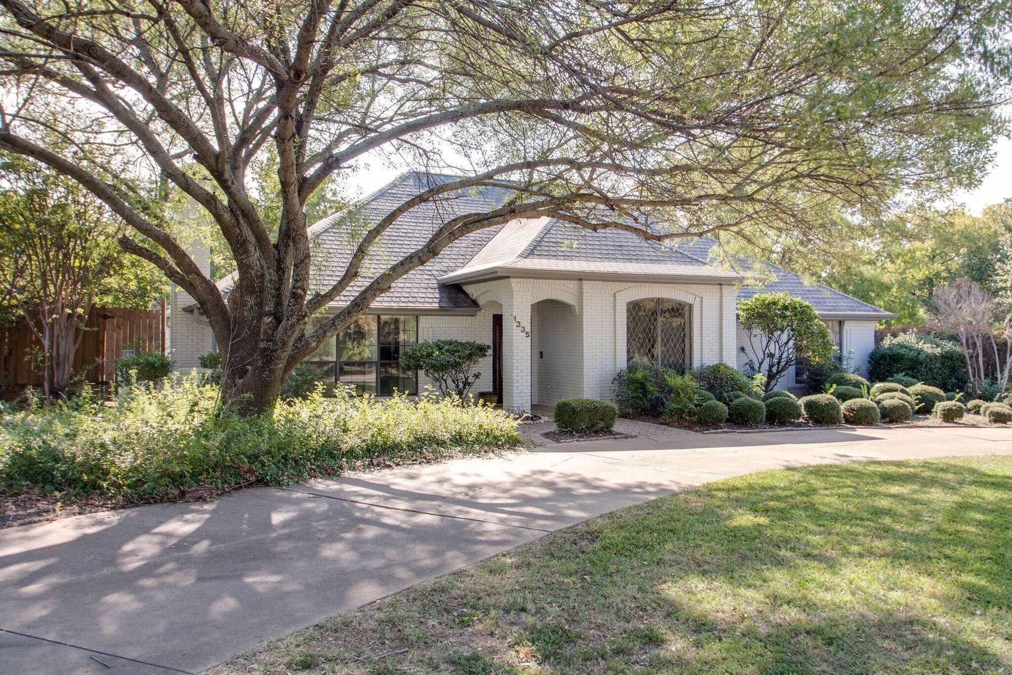 1335 Glen Cove Southlake TX 76092