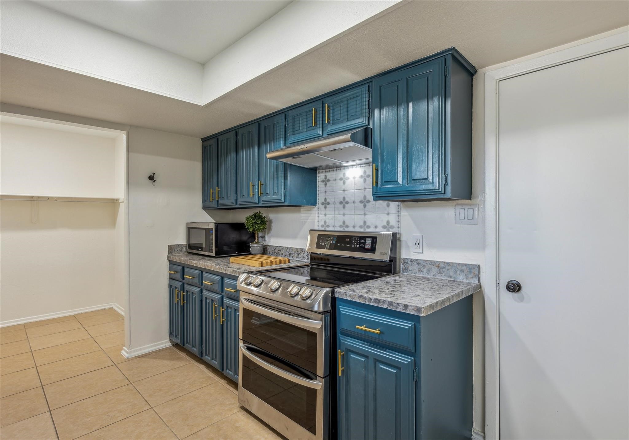1138 Southwood Court Lewisville TX 75067