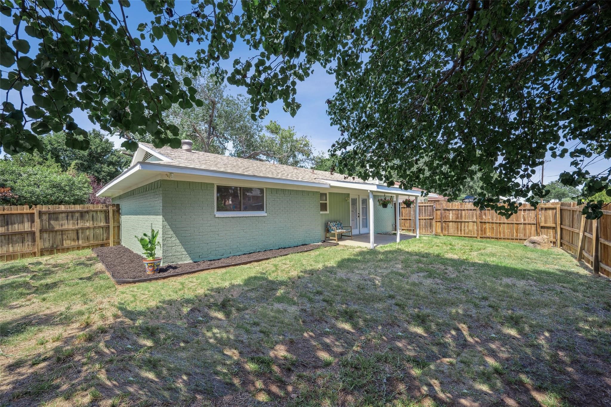 1138 Southwood Court Lewisville TX 75067
