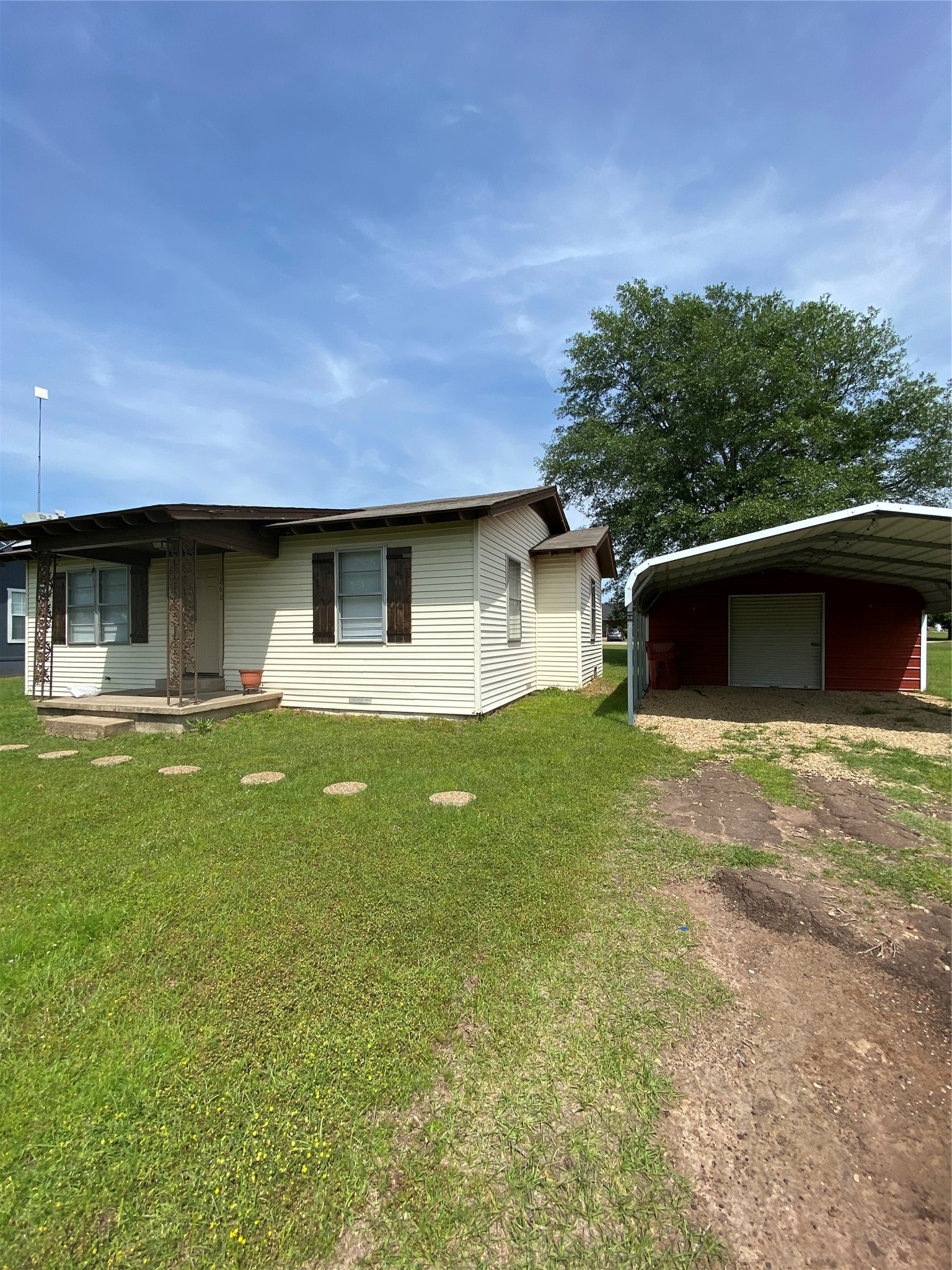 1260 Vz County Road 1810 Grand Saline TX 75140