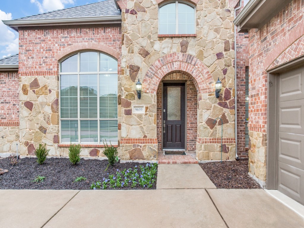 9609 Sam Bass Trail Fort Worth TX 76244