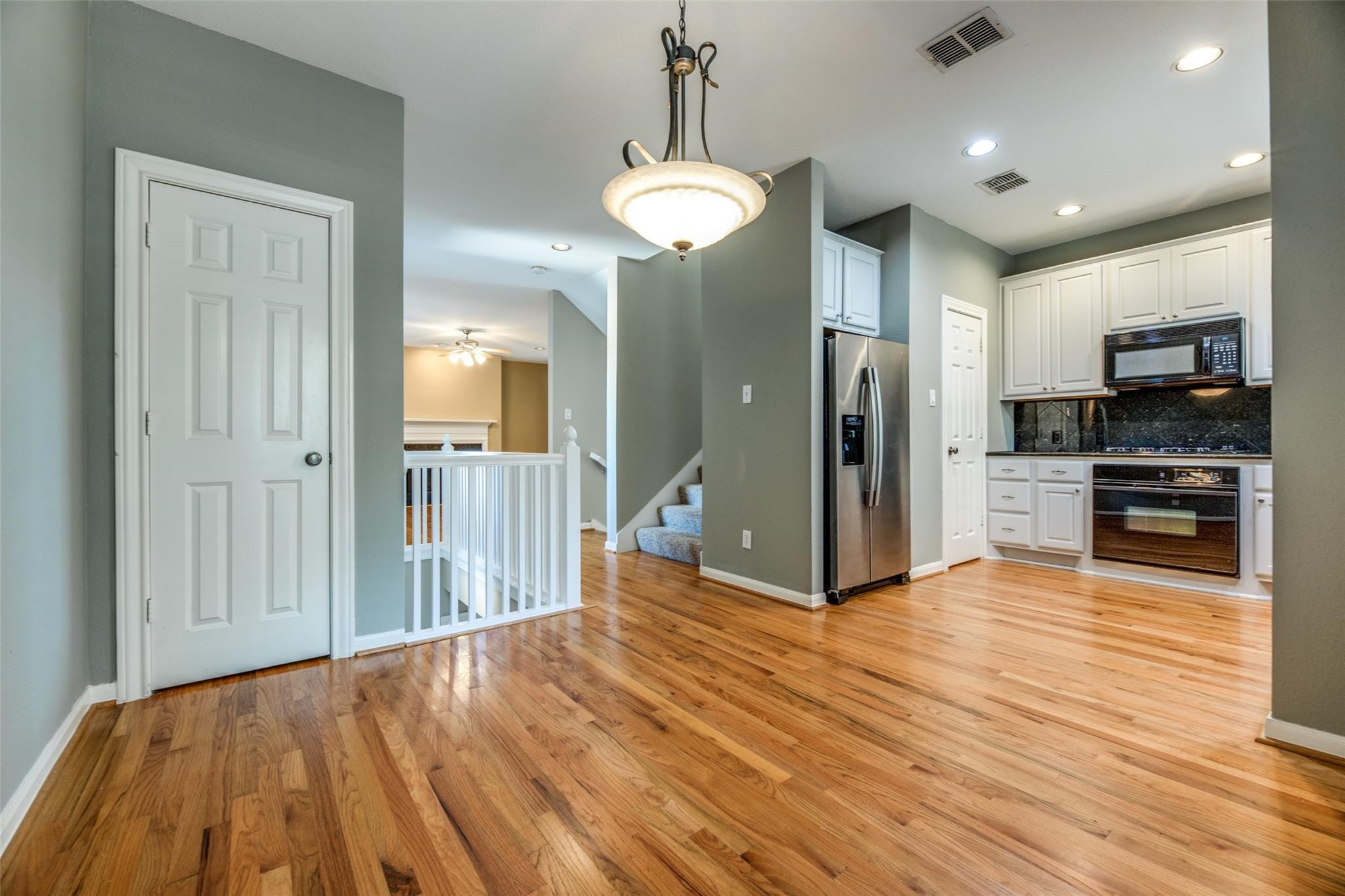 3903 Holland Avenue Dallas TX 75219