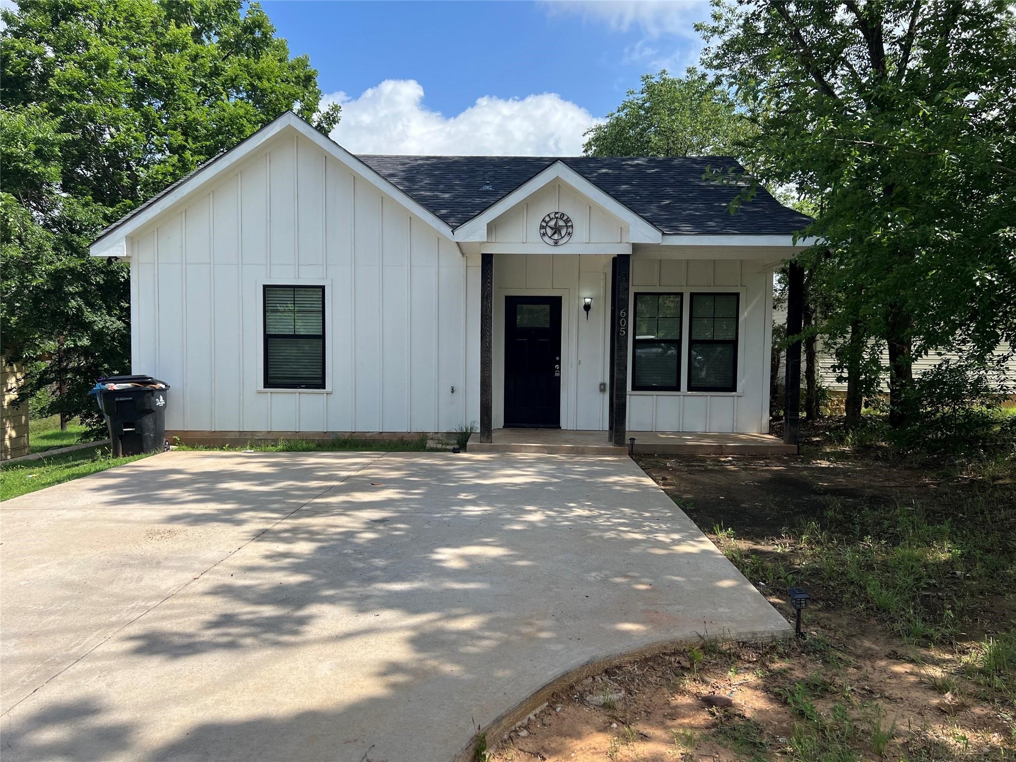 605 W Martin Luther King Street Denison TX 75020