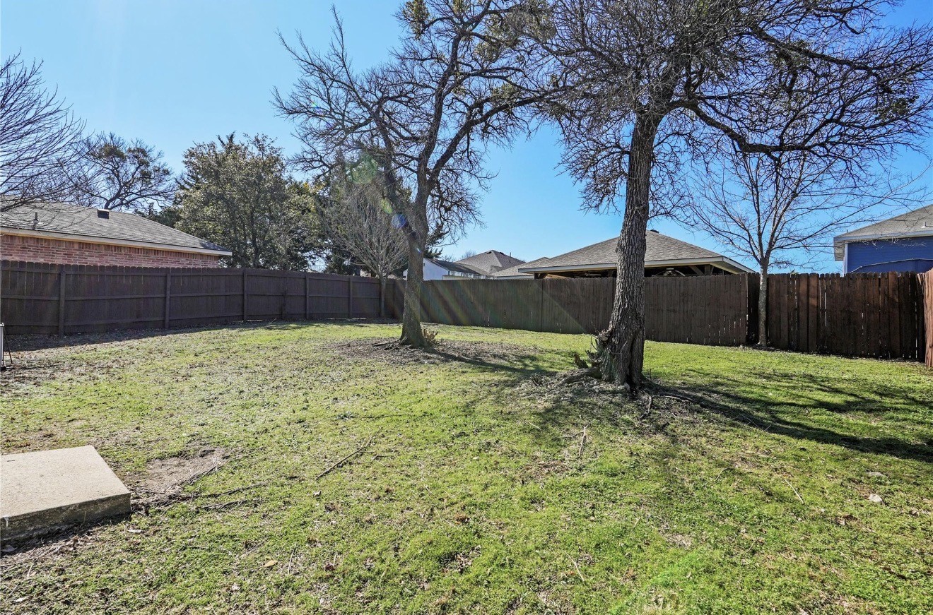 5169 E Rim Road Dallas TX 75211
