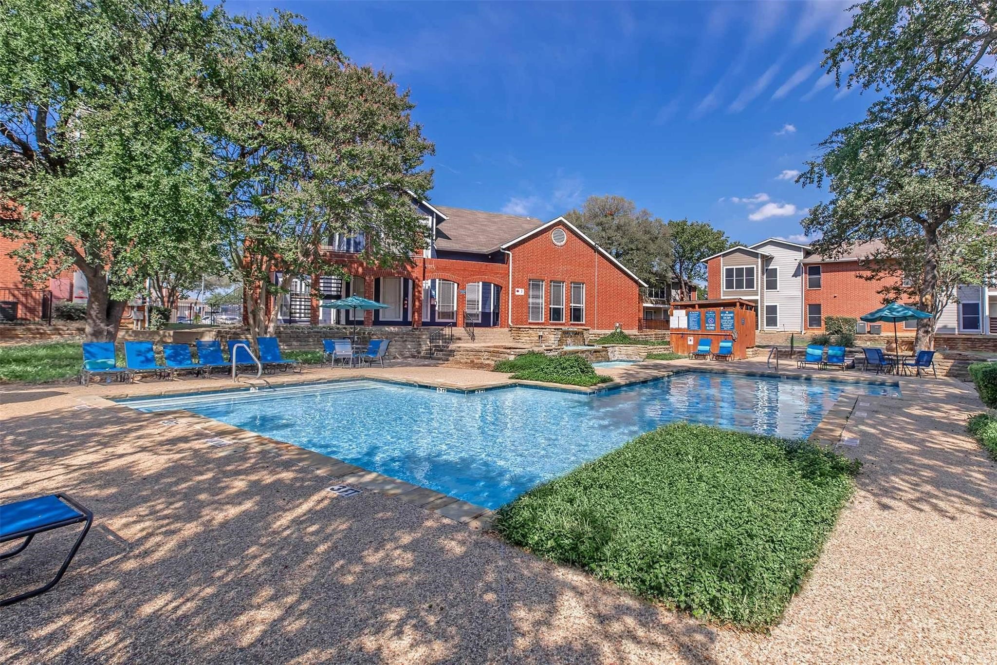 1826 Esters Road Irving TX 75061
