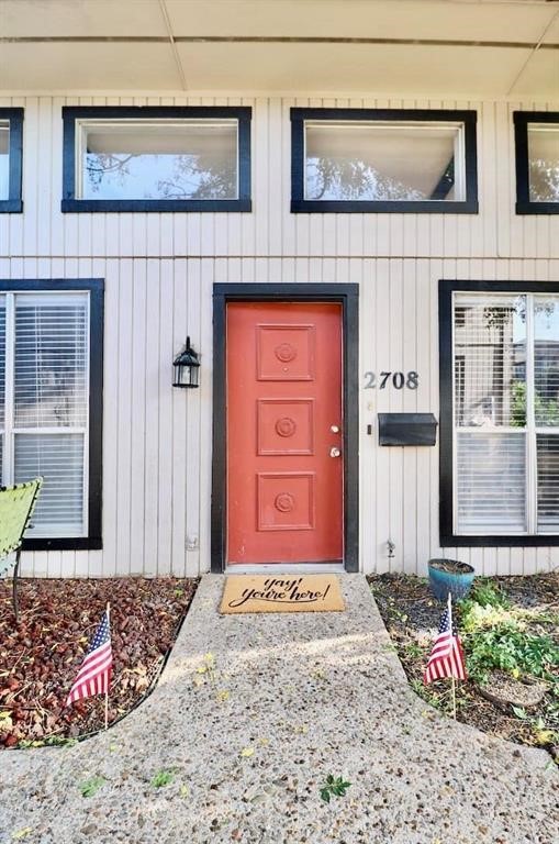 2708 Mccart Avenue Fort Worth TX 76110
