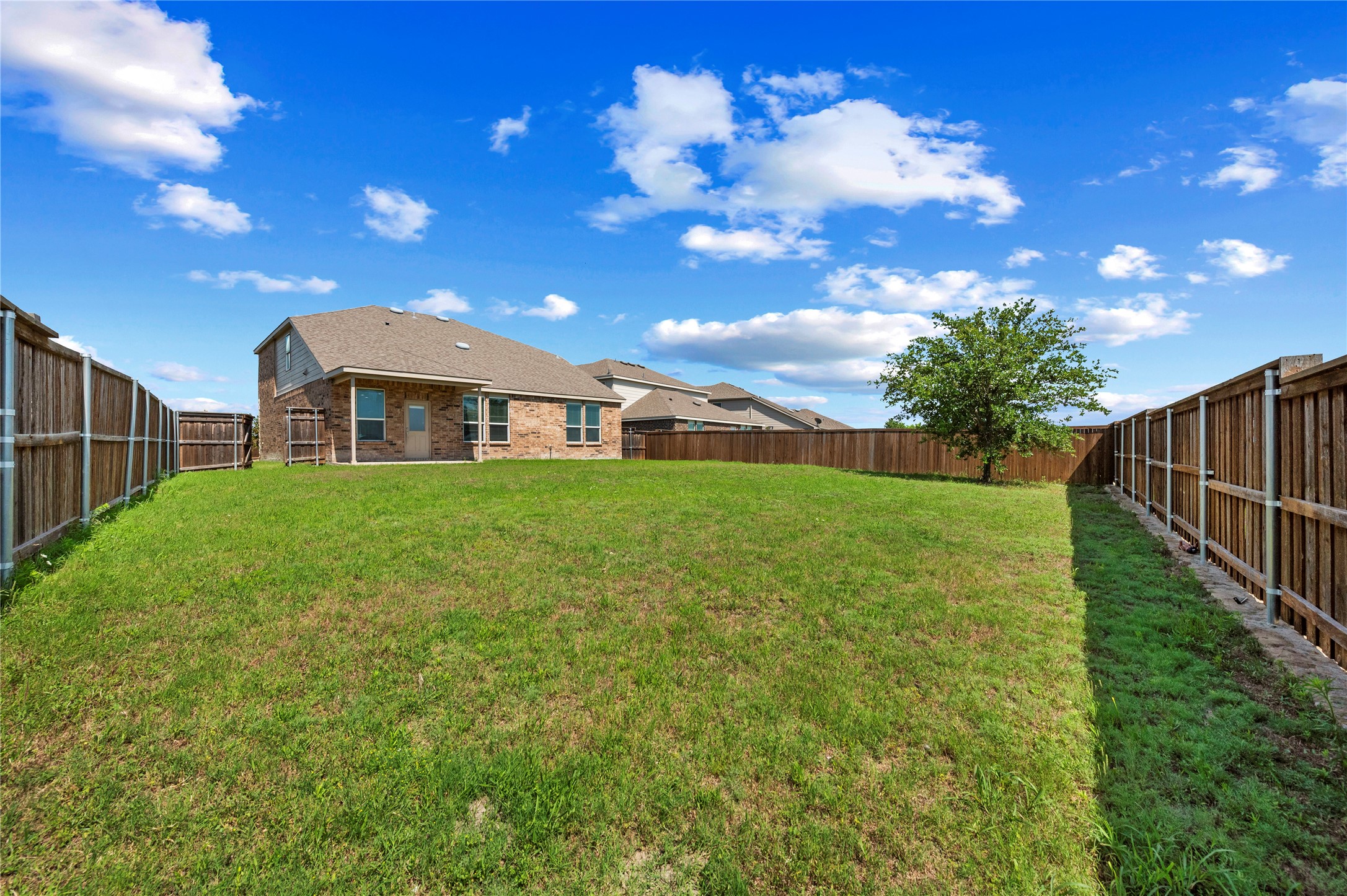 2239 Heaton Street Forney TX 75126