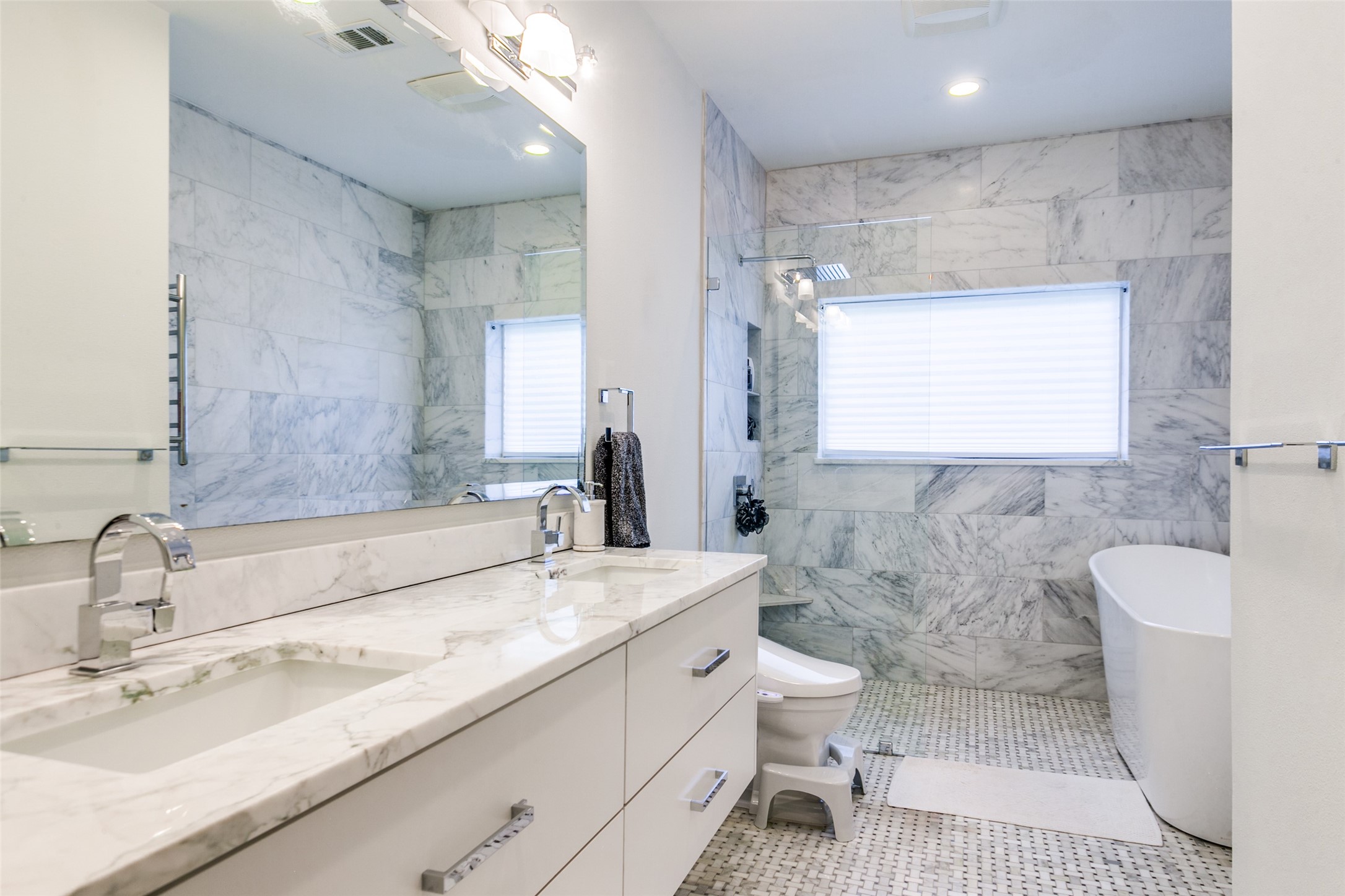 5454 Vickery Boulevard Dallas TX 75206