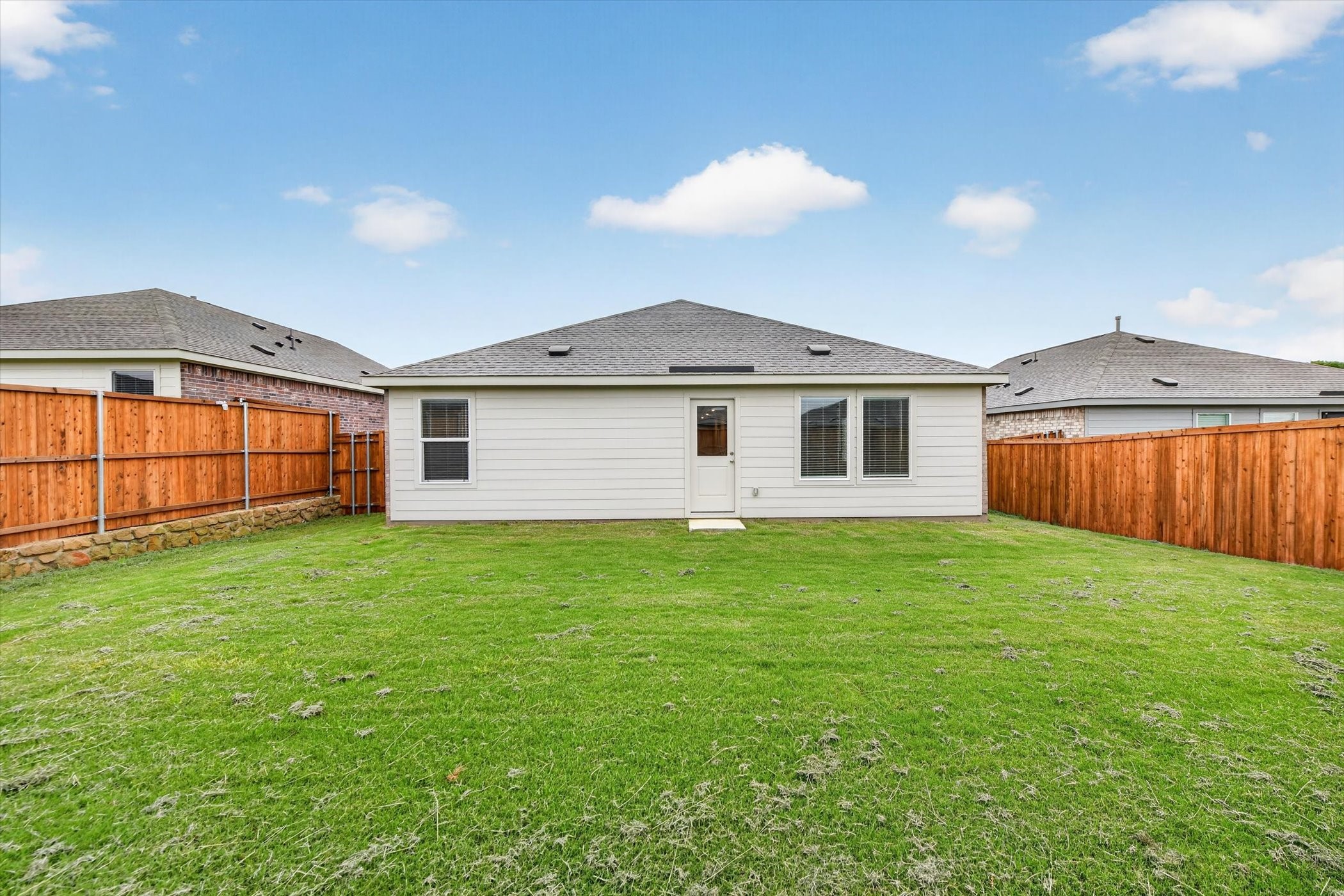 2051 Stable Lane Aubrey TX 76227