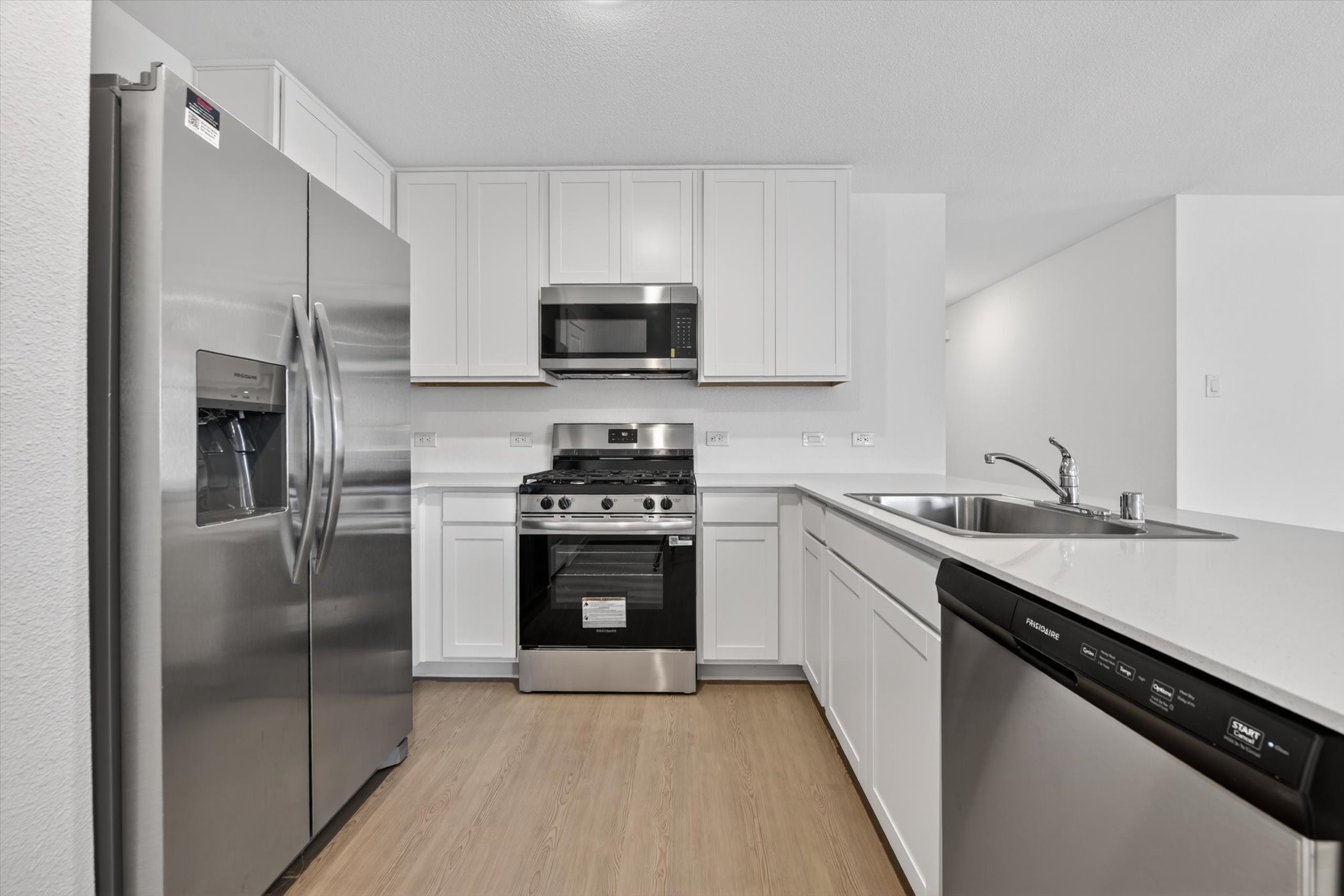 2051 Stable Lane Aubrey TX 76227