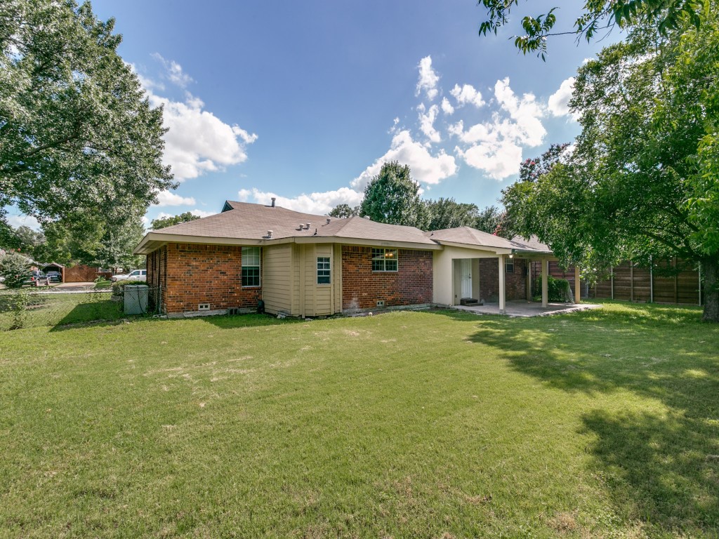 415 Crockett Lewisville TX 75057
