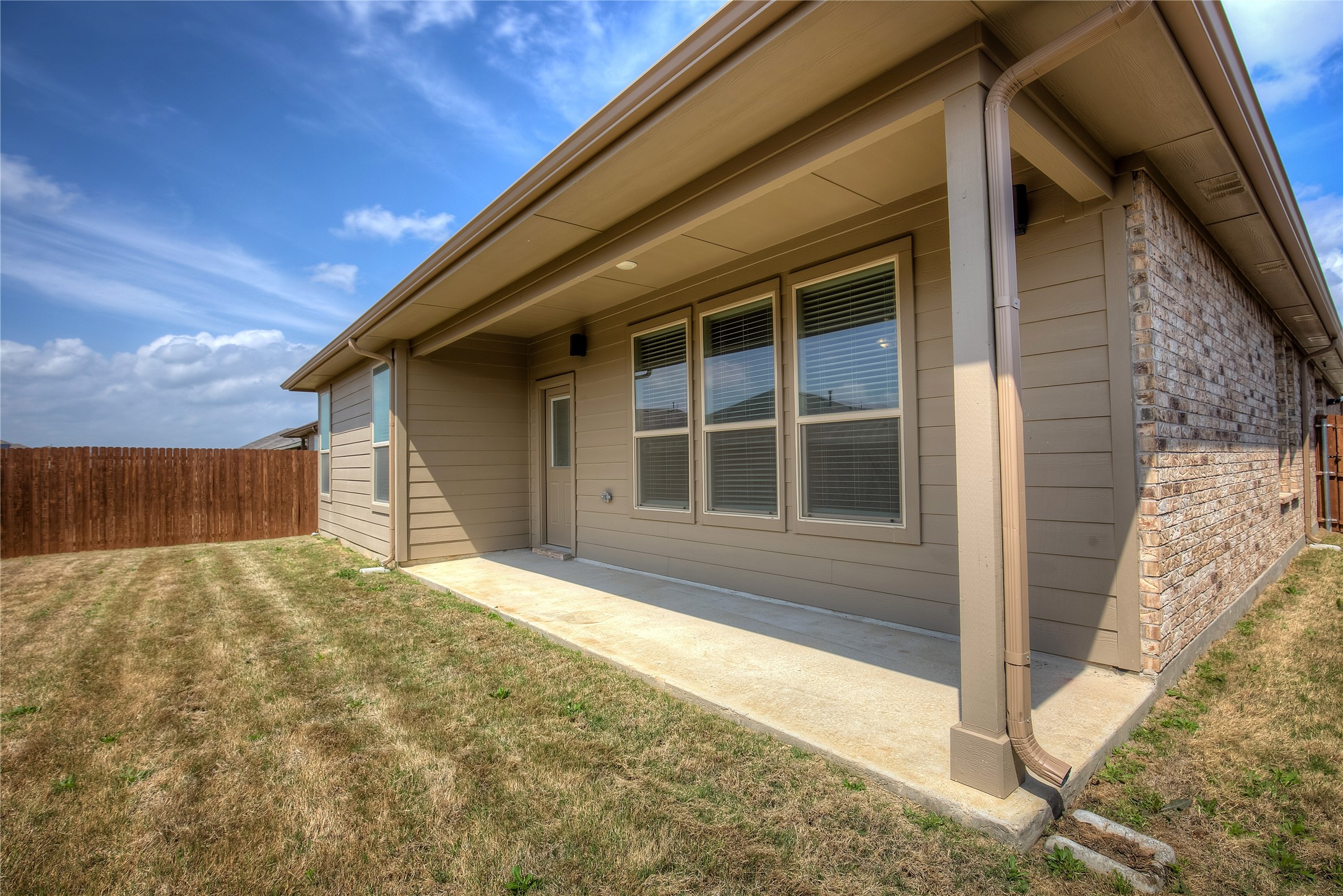 820 Greenford Manor Fort Worth TX 76247