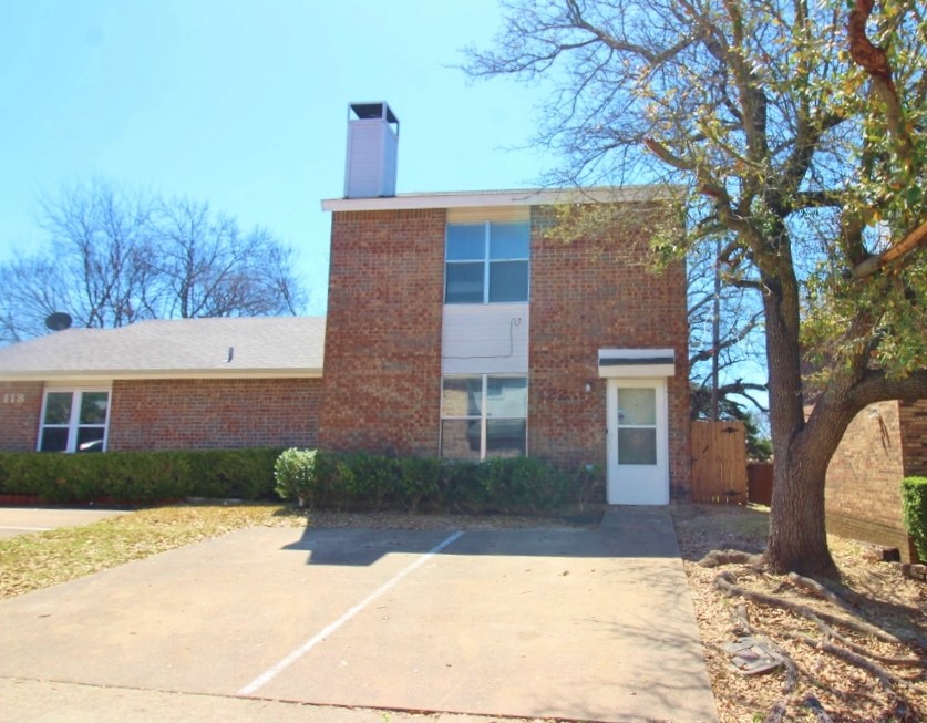 122 Country Bend Drive Duncanville TX 75137
