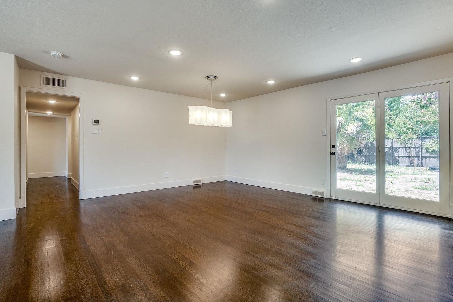 10343 Marsh Lane Dallas TX 75229