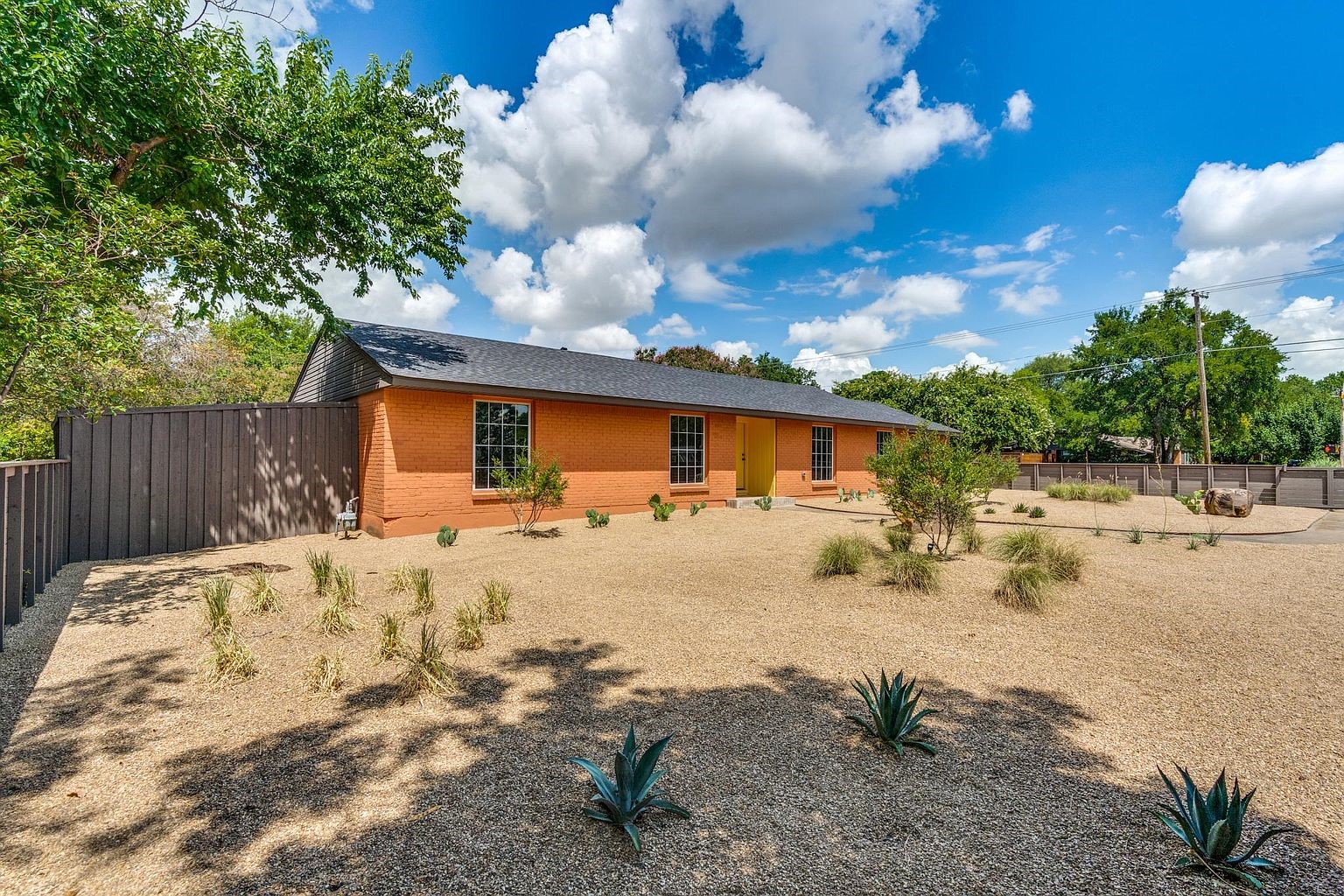 10343 Marsh Lane Dallas TX 75229