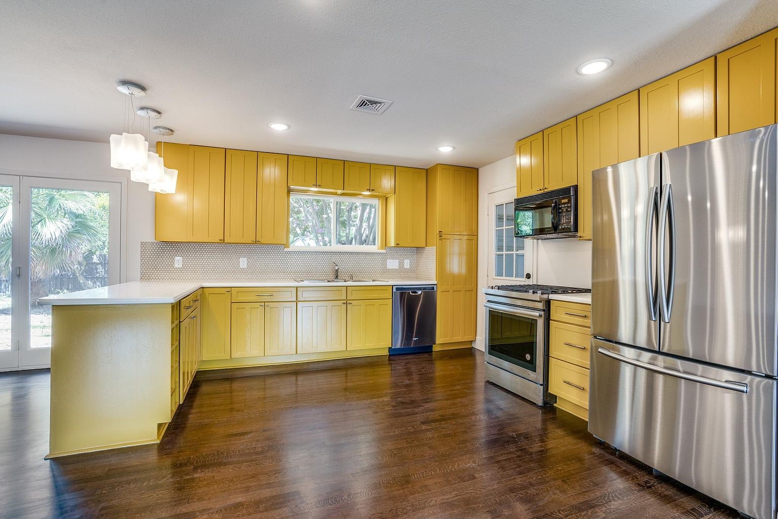 10343 Marsh Lane Dallas TX 75229