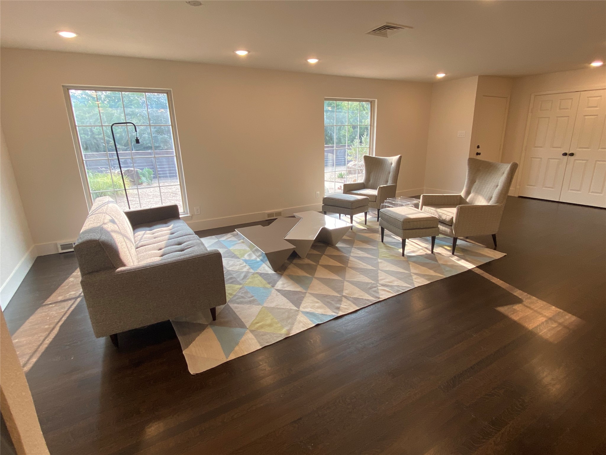 10343 Marsh Lane Dallas TX 75229