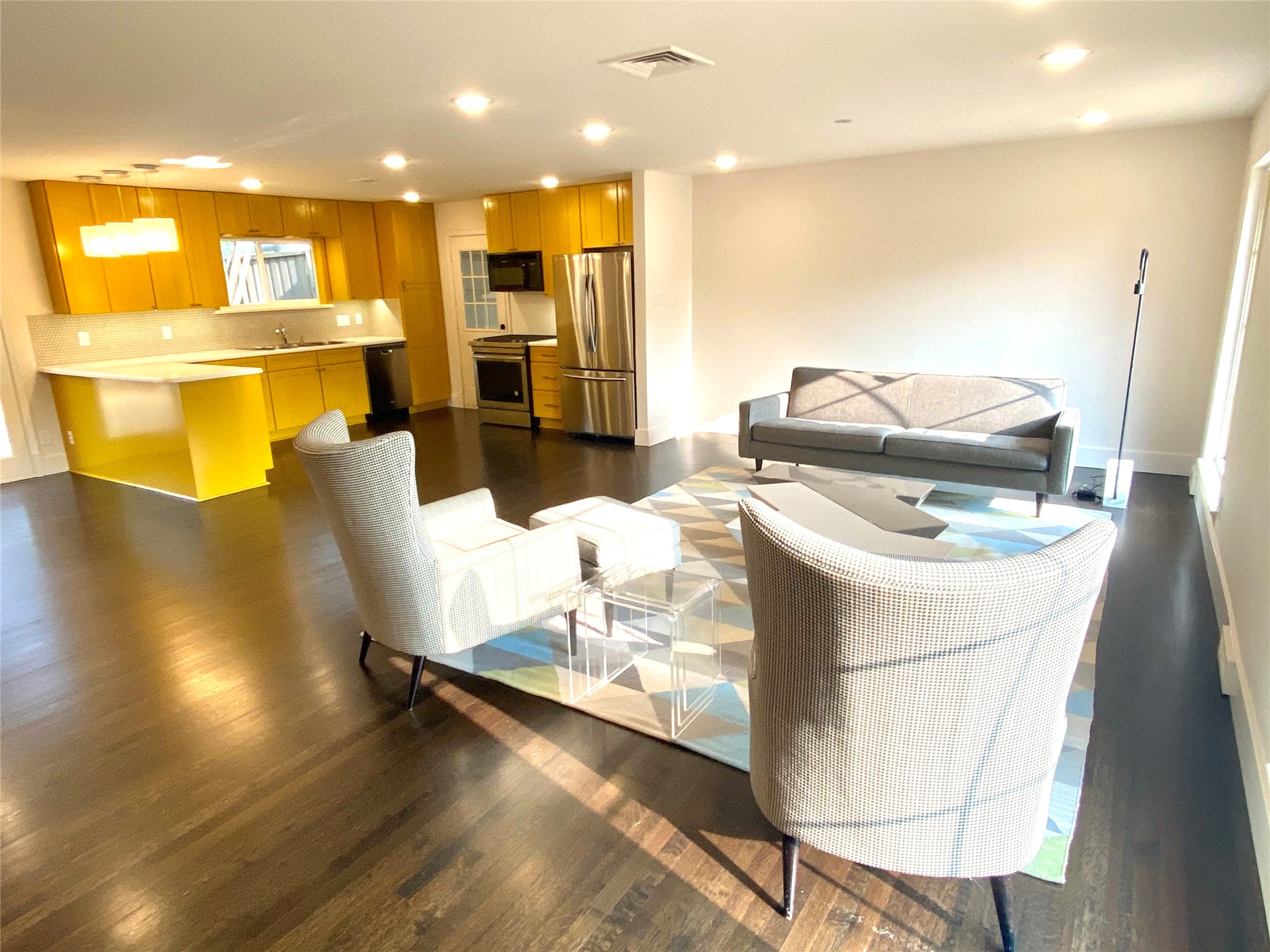 10343 Marsh Lane Dallas TX 75229
