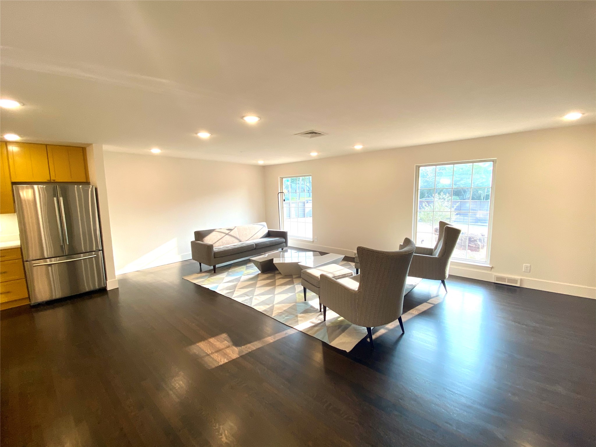 10343 Marsh Lane Dallas TX 75229