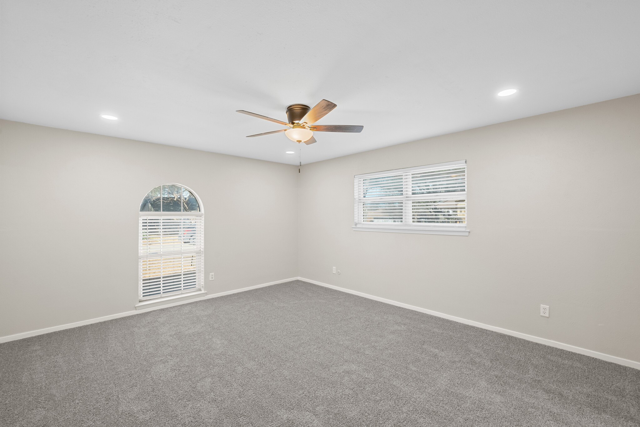 2001 San Jacinto Drive Arlington TX 76012