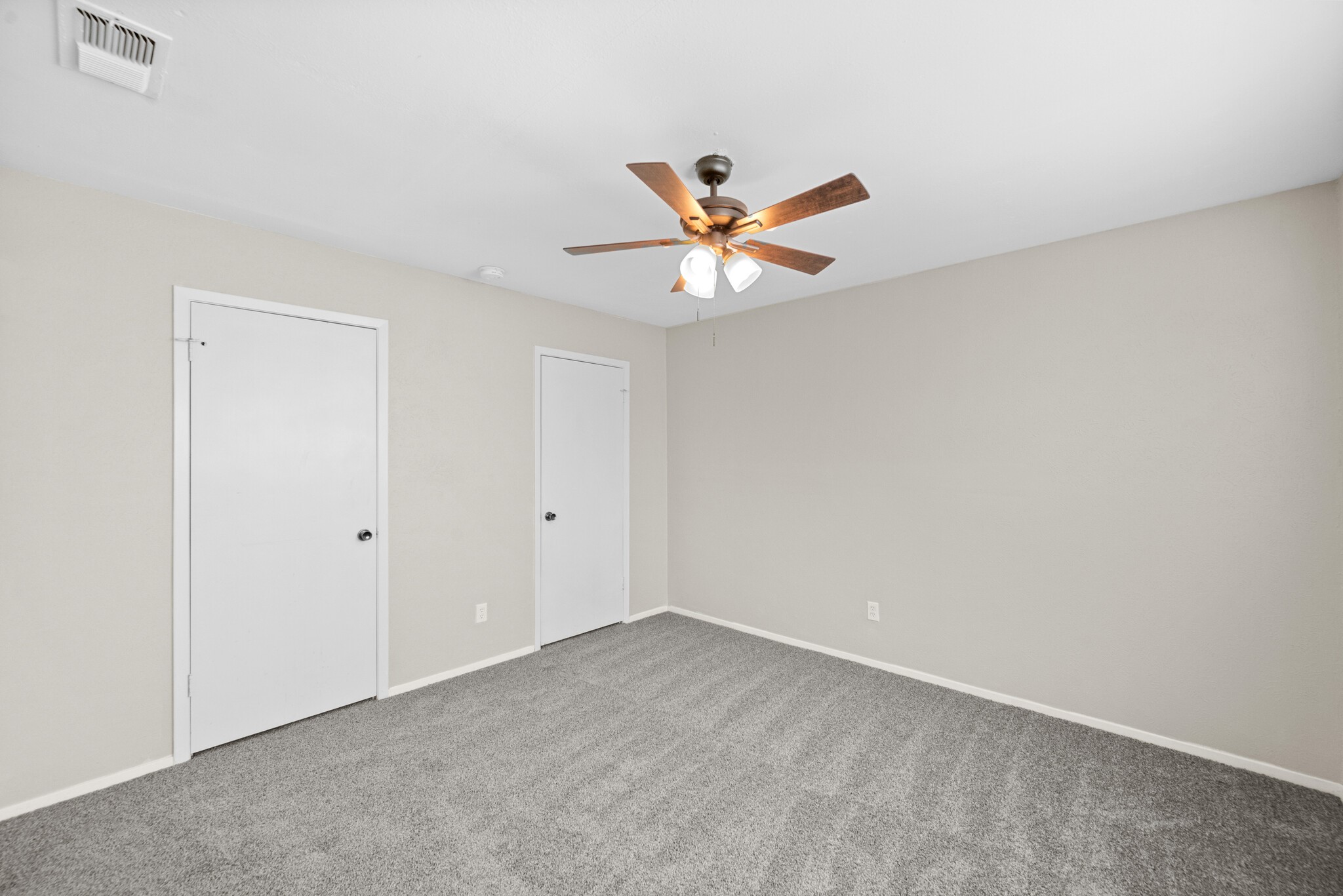2001 San Jacinto Drive Arlington TX 76012