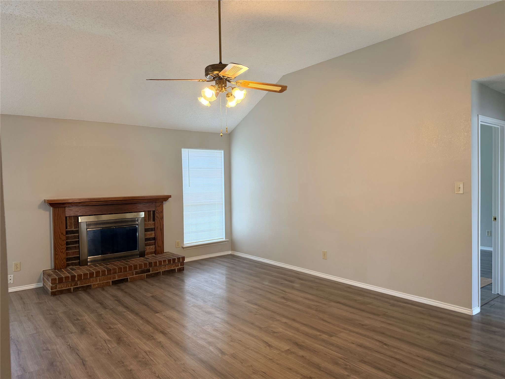 6709 Pecanwood Drive Arlington TX 76001