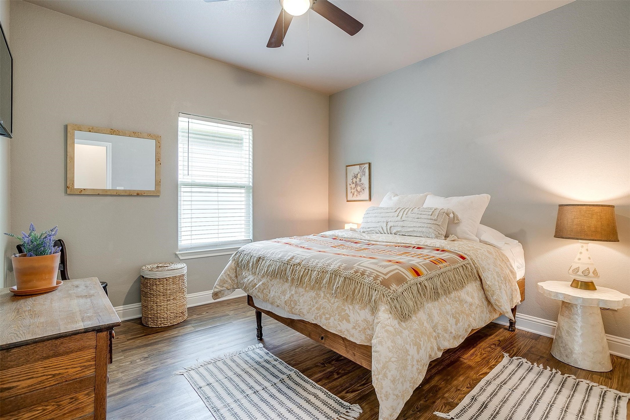 2710 James Granbury TX 76049