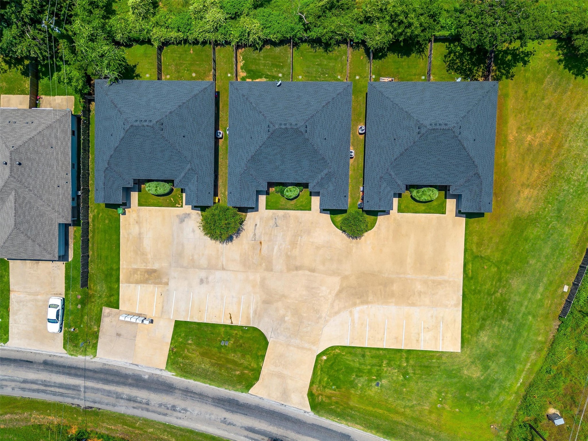 2710 James Granbury TX 76049
