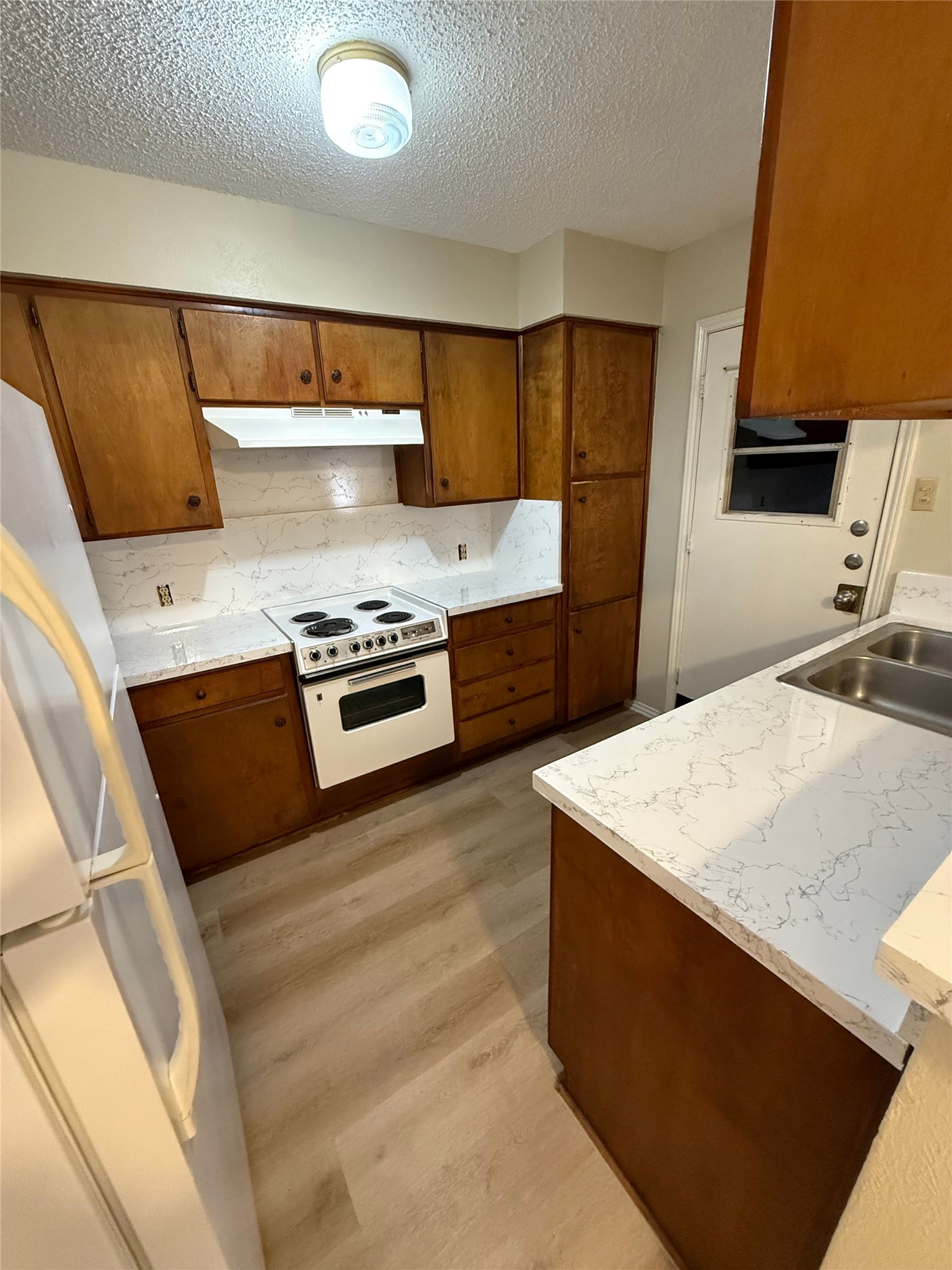 1118 N Nolan River Road Cleburne TX 76033