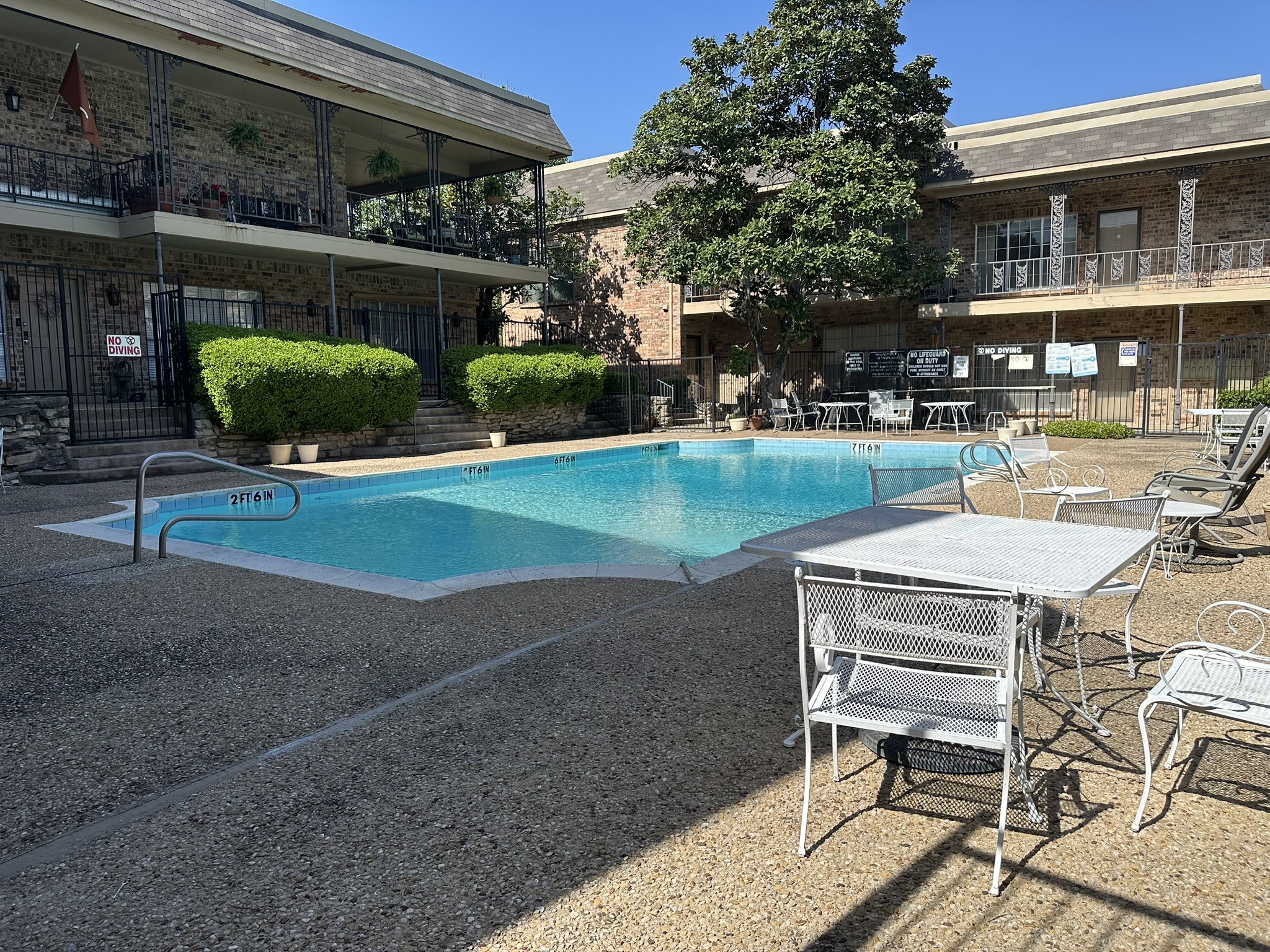 4349 Bellaire Drive S Fort Worth TX 76109