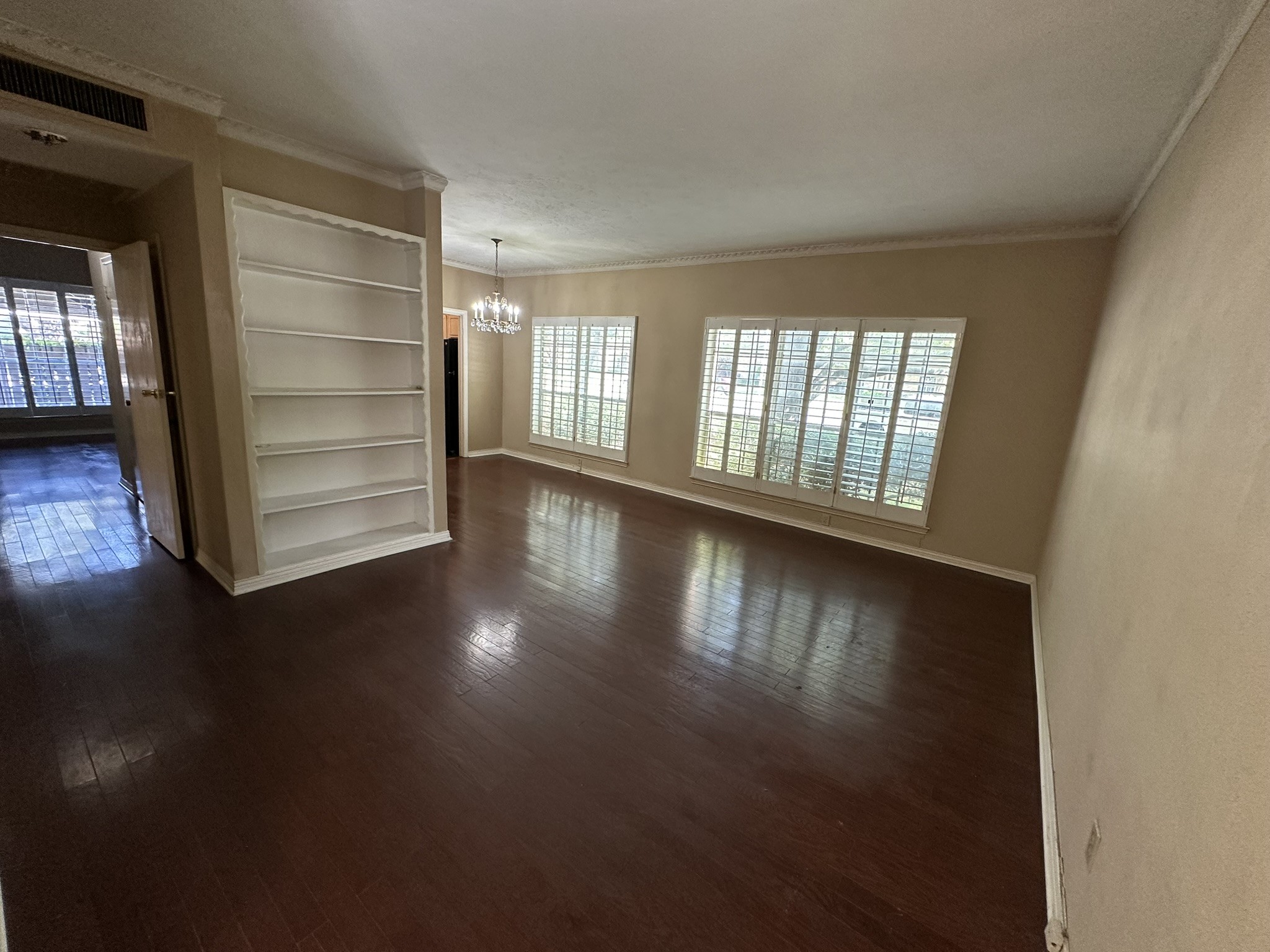 4349 Bellaire Drive S Fort Worth TX 76109
