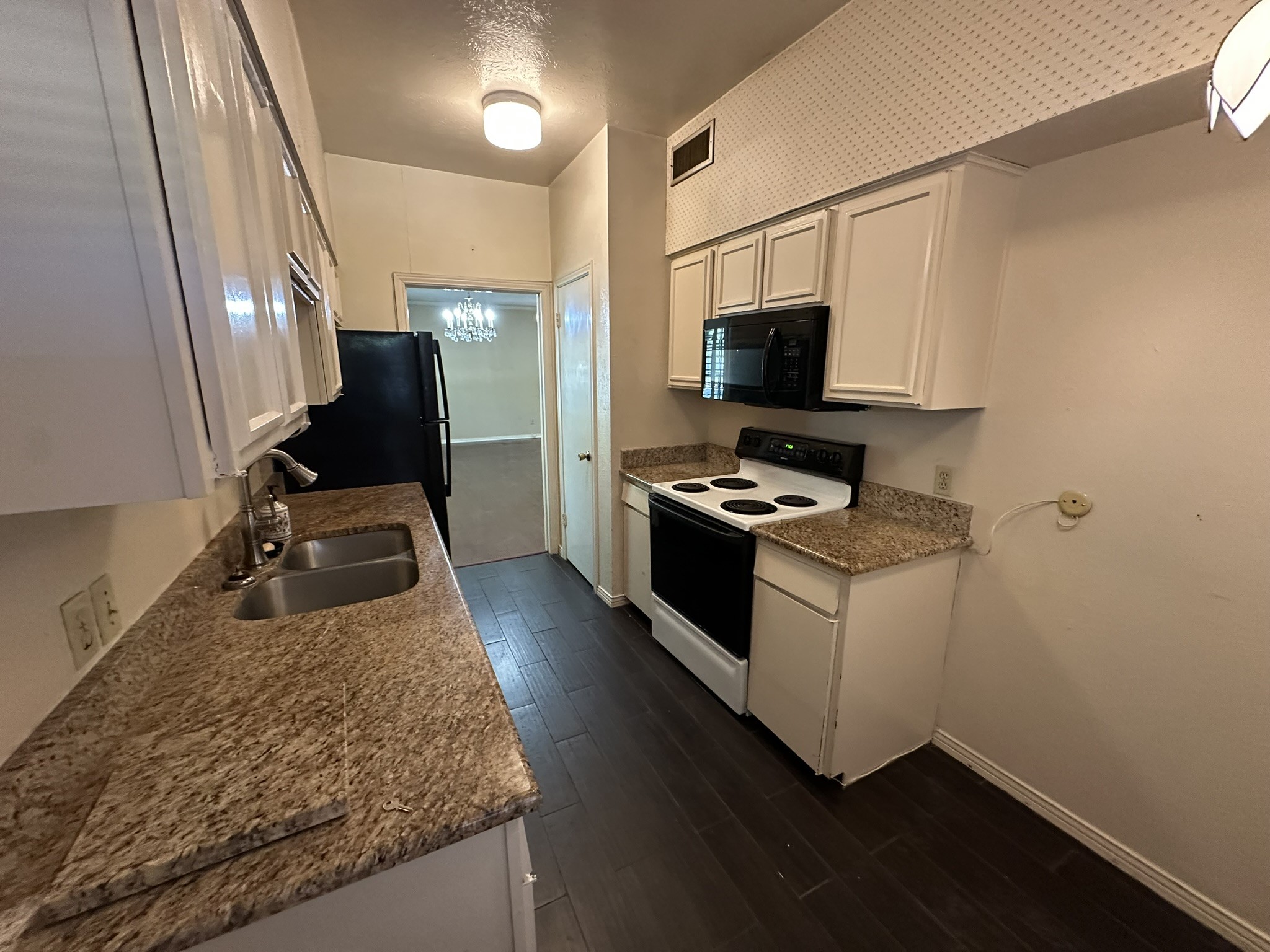 4349 Bellaire Drive S Fort Worth TX 76109