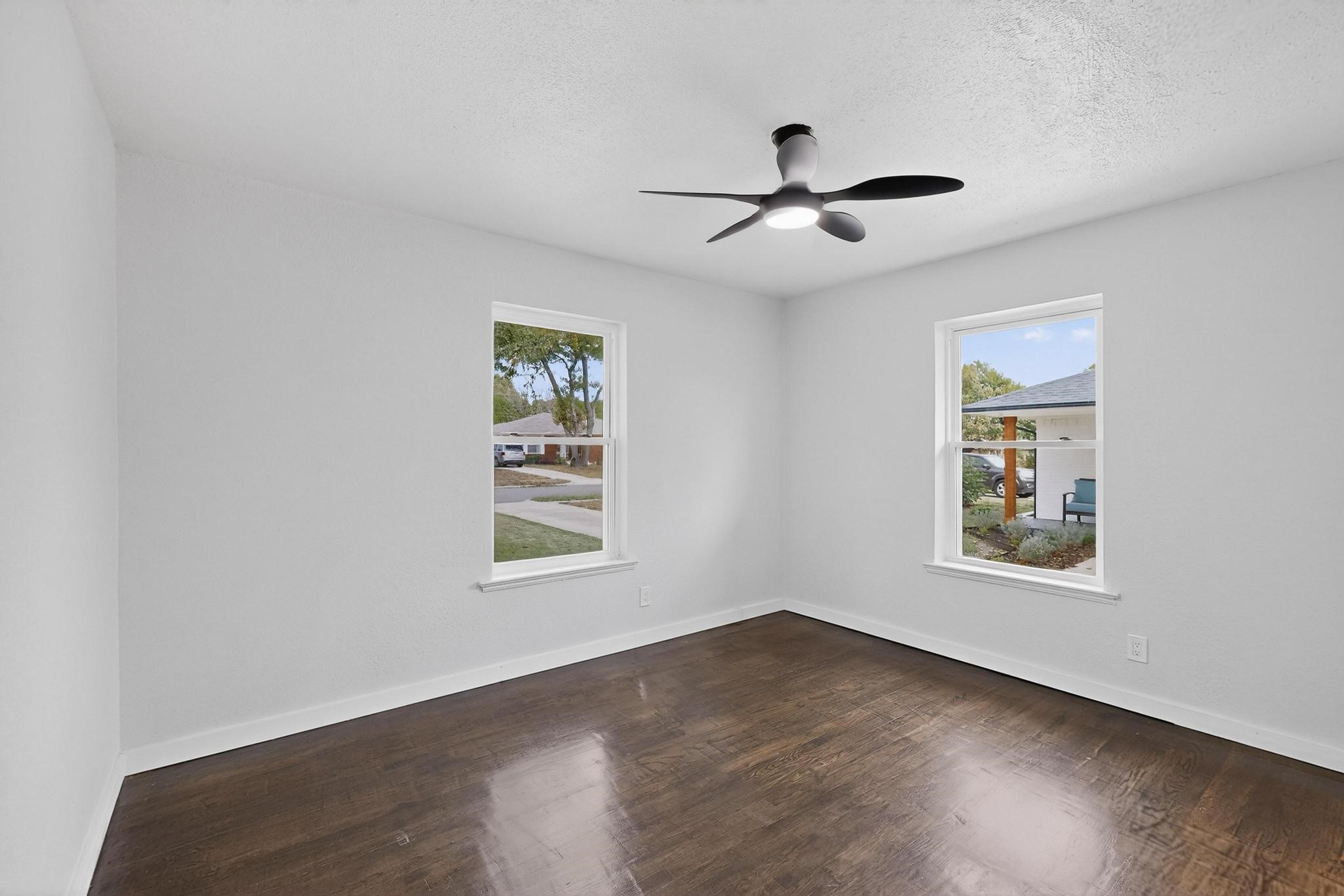 2812 San Medina Avenue Dallas TX 75228